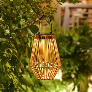 10Watt Rattan Güneş Enerjili Solar Dekoratif Bahçe Armatürü