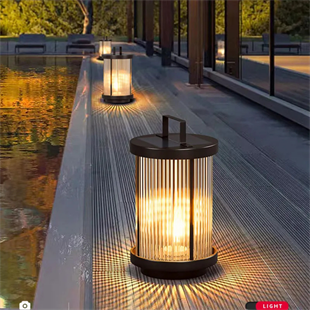 60 Watt Modern Cam Tasarımlı Solar Alüminyum Bollard Aydınlatma Armatürü