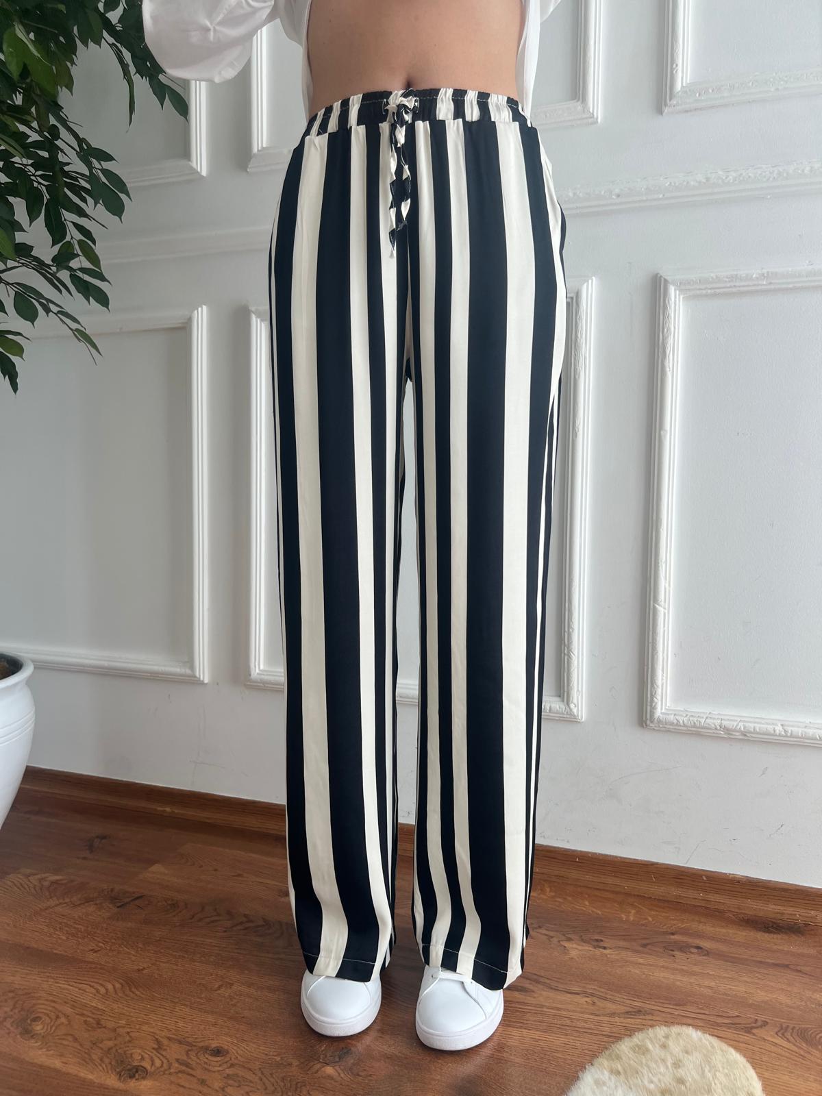Çizgili Saten Bol Paça Pantolon 29428 Siyah