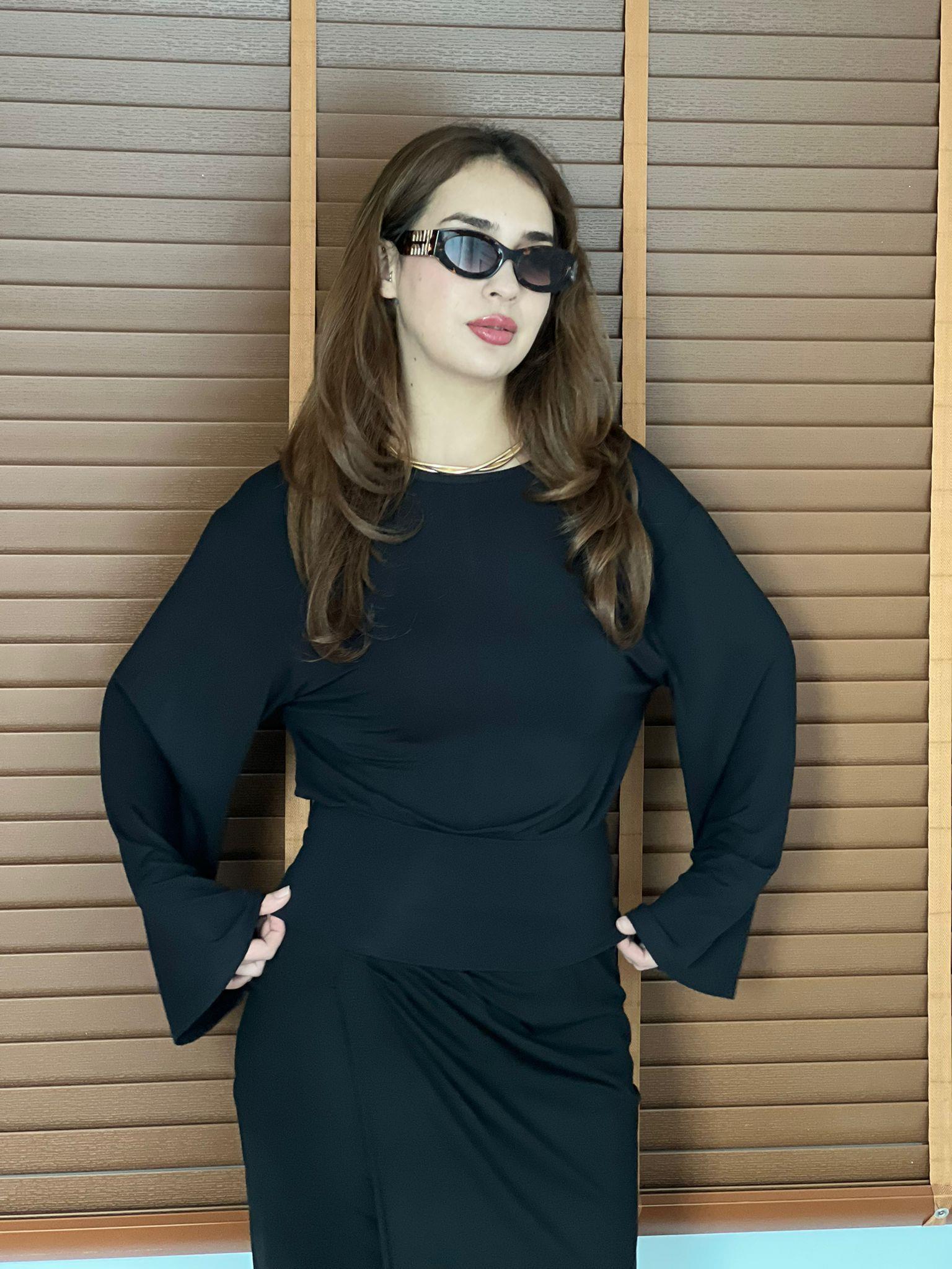 Arkası Parçalı Bluz 17020 Siyah