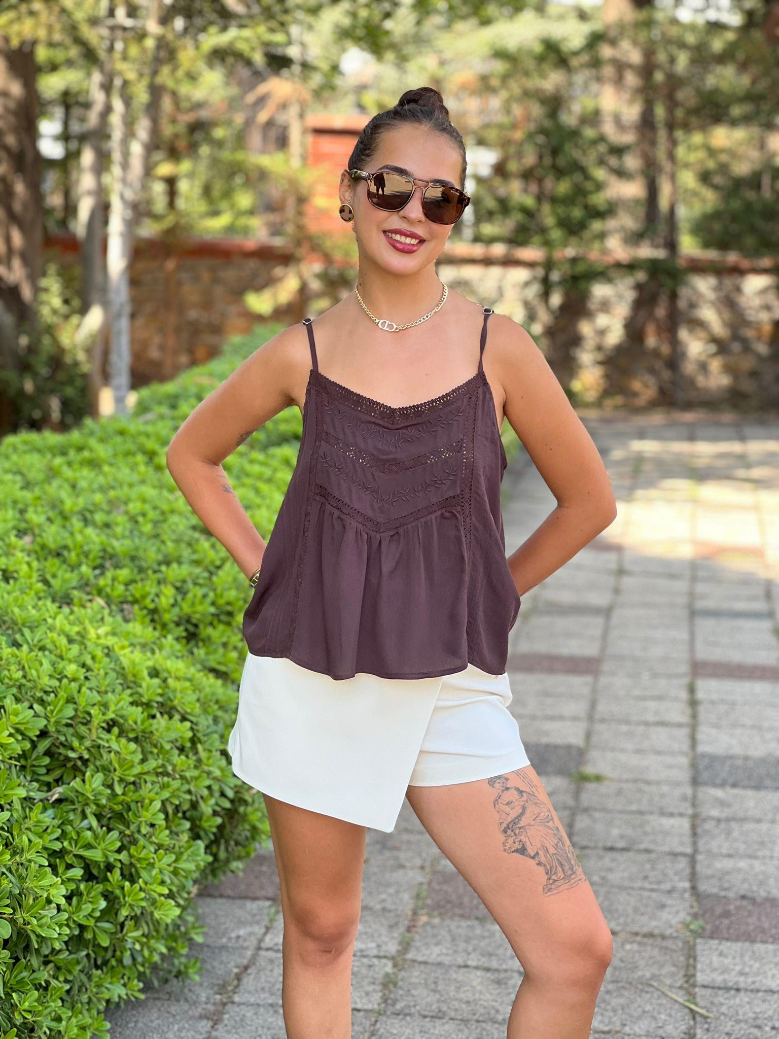 Dantel Detaylı İp Askılı Bluz 2517442 Kahverengi