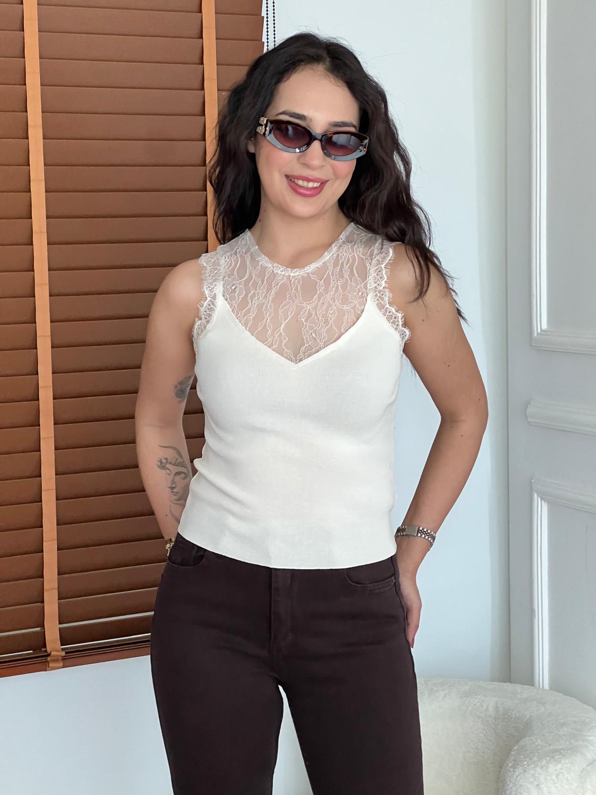 Dantel Detaylı Triko Garnili Bluz 2679 Krem