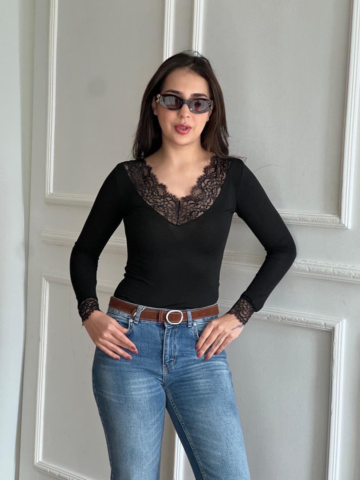 Dantel Detaylı V Yaka Tshirt 26-2279 Siyah