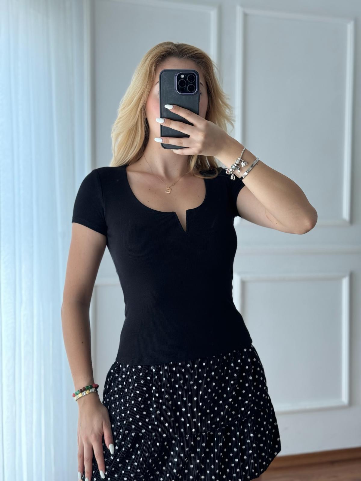 Kısa Kol Damla Yaka Bluz 3692 Siyah