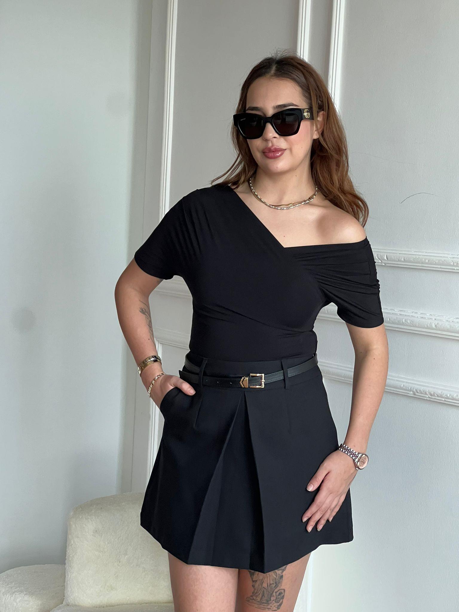 Pile Detaylı Kısa Kollu Top 32659 Siyah