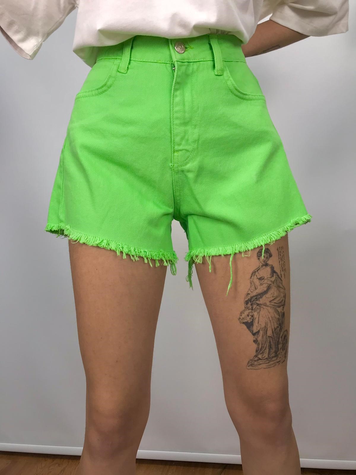 Renkli Püsküllü Şort 21-167 Yeşil