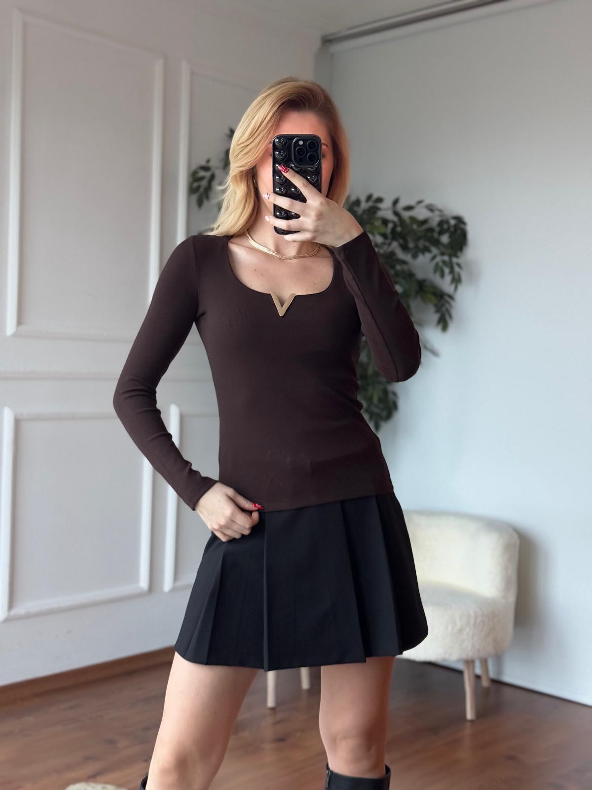 V Demirli Bluz 16334 Koyu Kahve