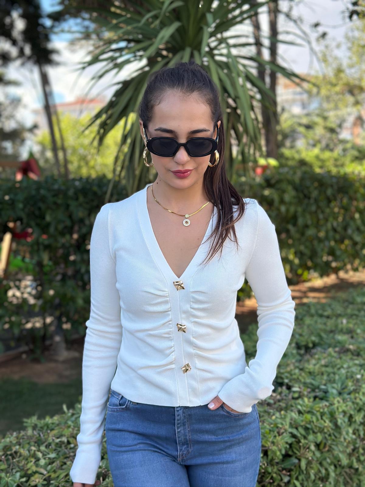 V Yaka Düğmeli Triko Bluz 10805 Ekru