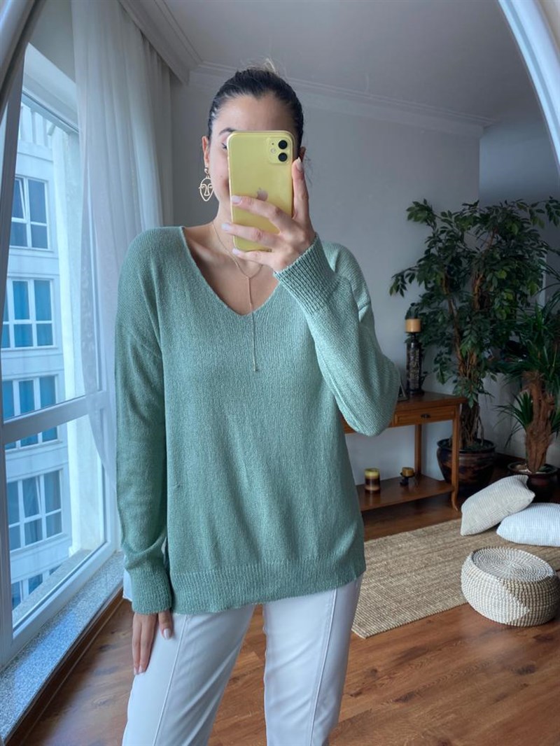 V Yaka Kazak 4090 Mint