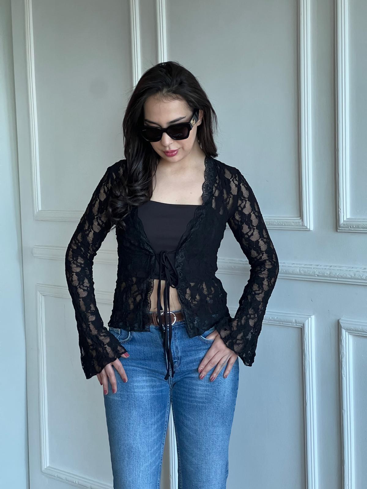 V Yaka Önü Bağlamalı Dantelli Bluz 6041 Siyah