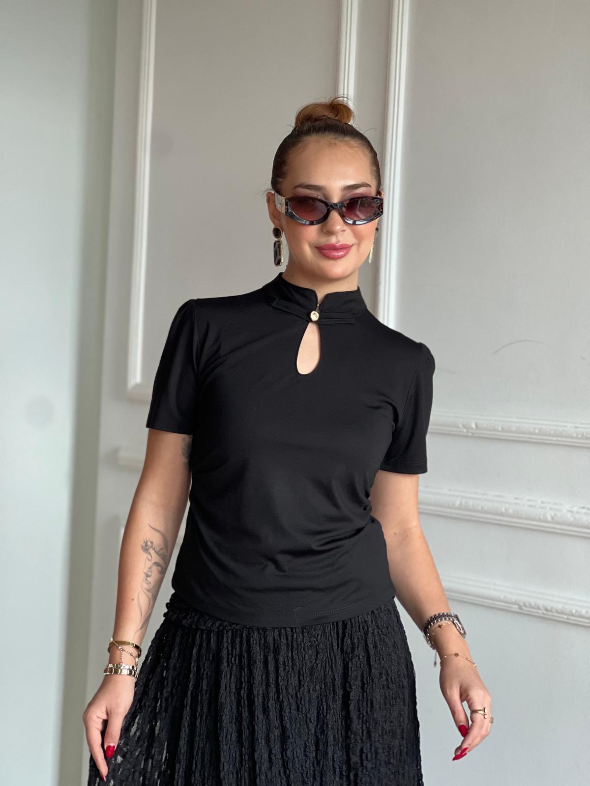 Yaka Düğmeli Kısa Kol Bluz 30700 Siyah