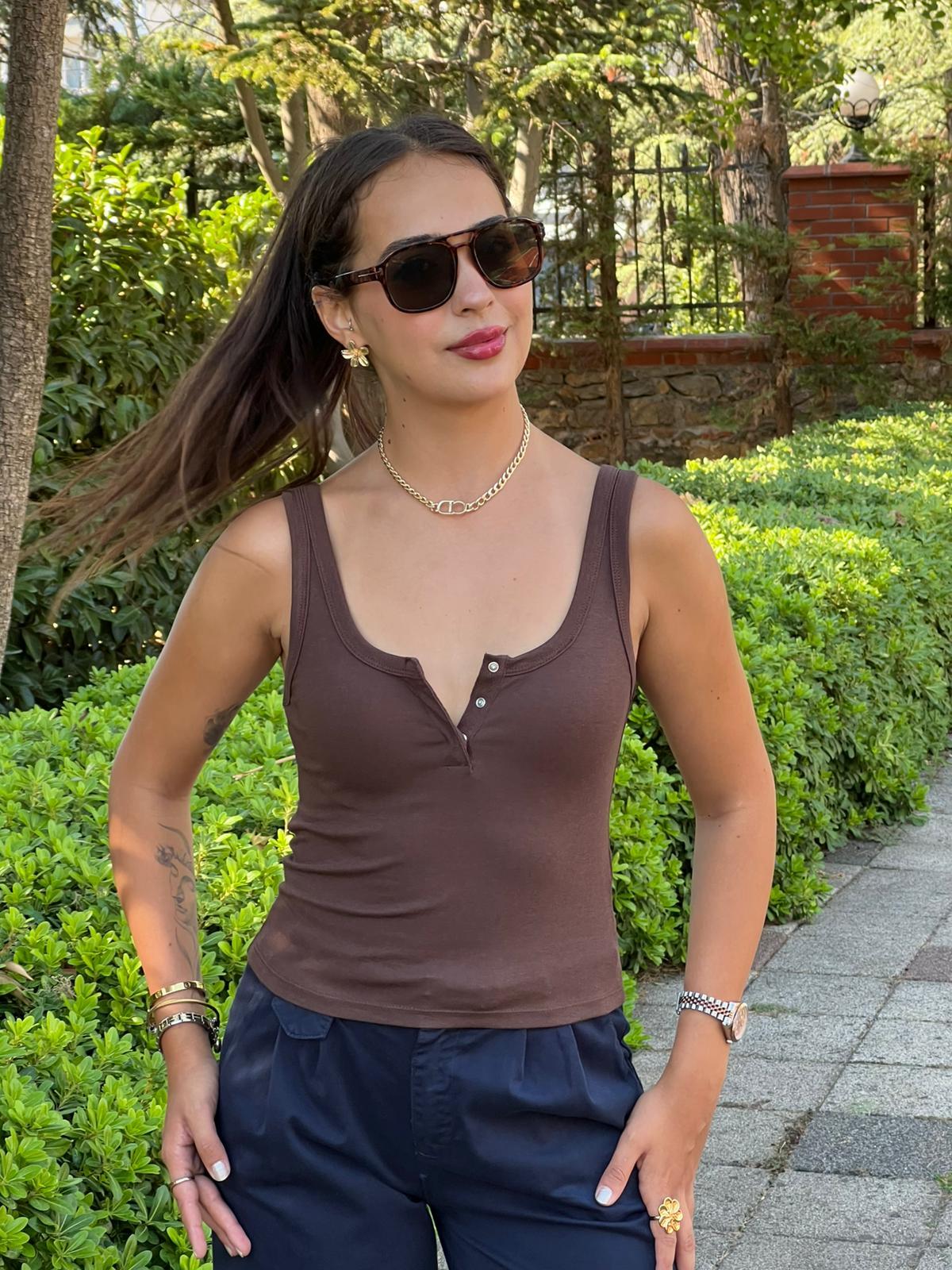 Yakası Çıtçıtlı Atlet 21096 Kahverengi