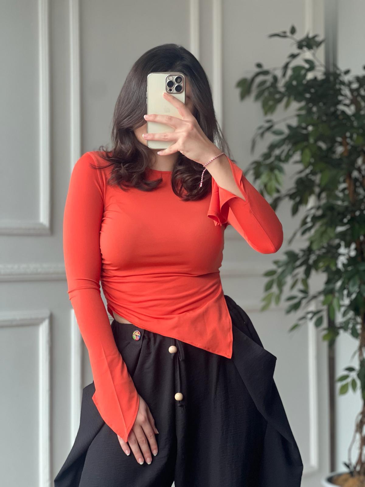 Yanı Kolları Yırtmaç Detaylı Bluz 2303 Oranj