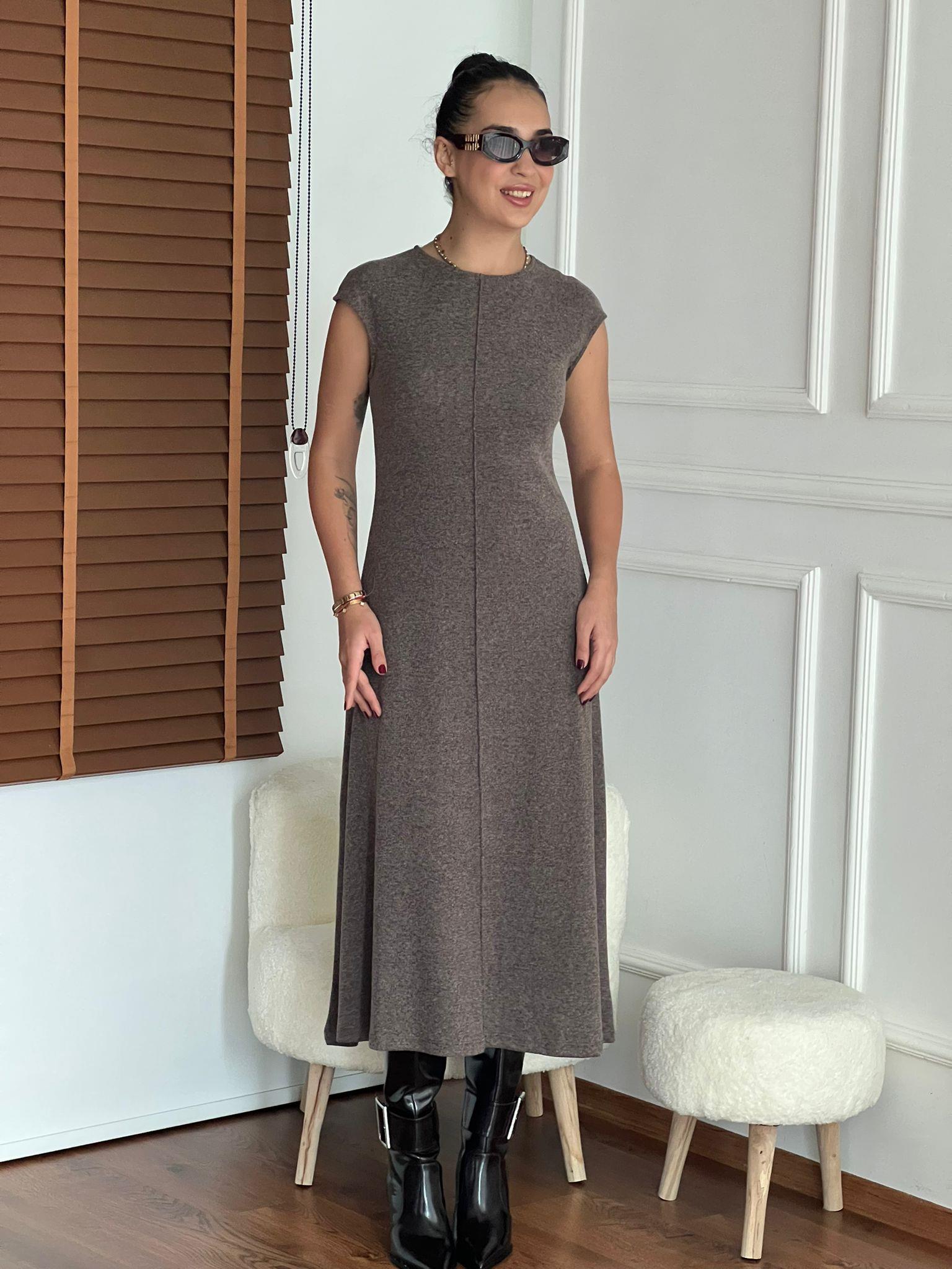 Yumuşak Dokulu Sıfır Kol Uzun Elbise 17219 Vizon