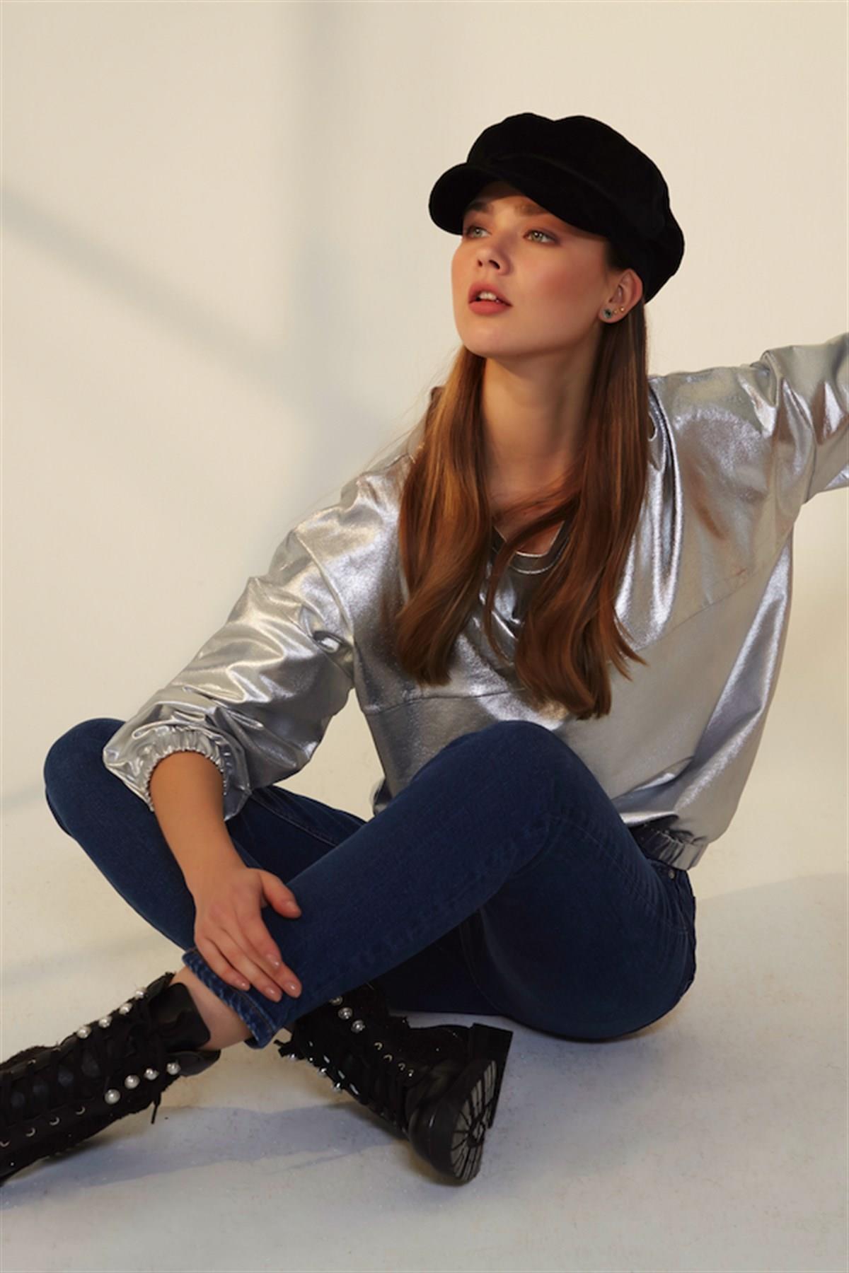 HN1151Varak Baskılı Sweat