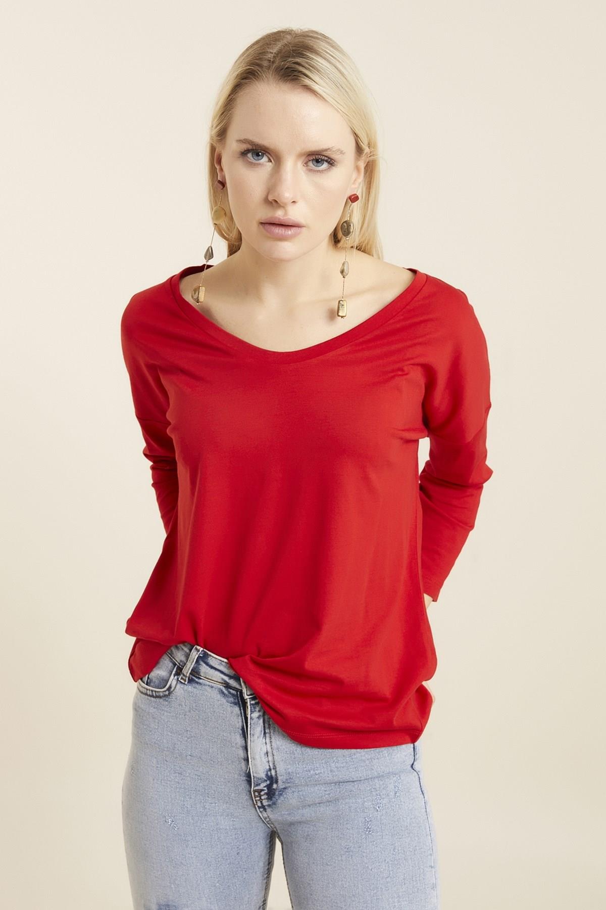 HN2876Geniş Yakalı Basic T-Shirt