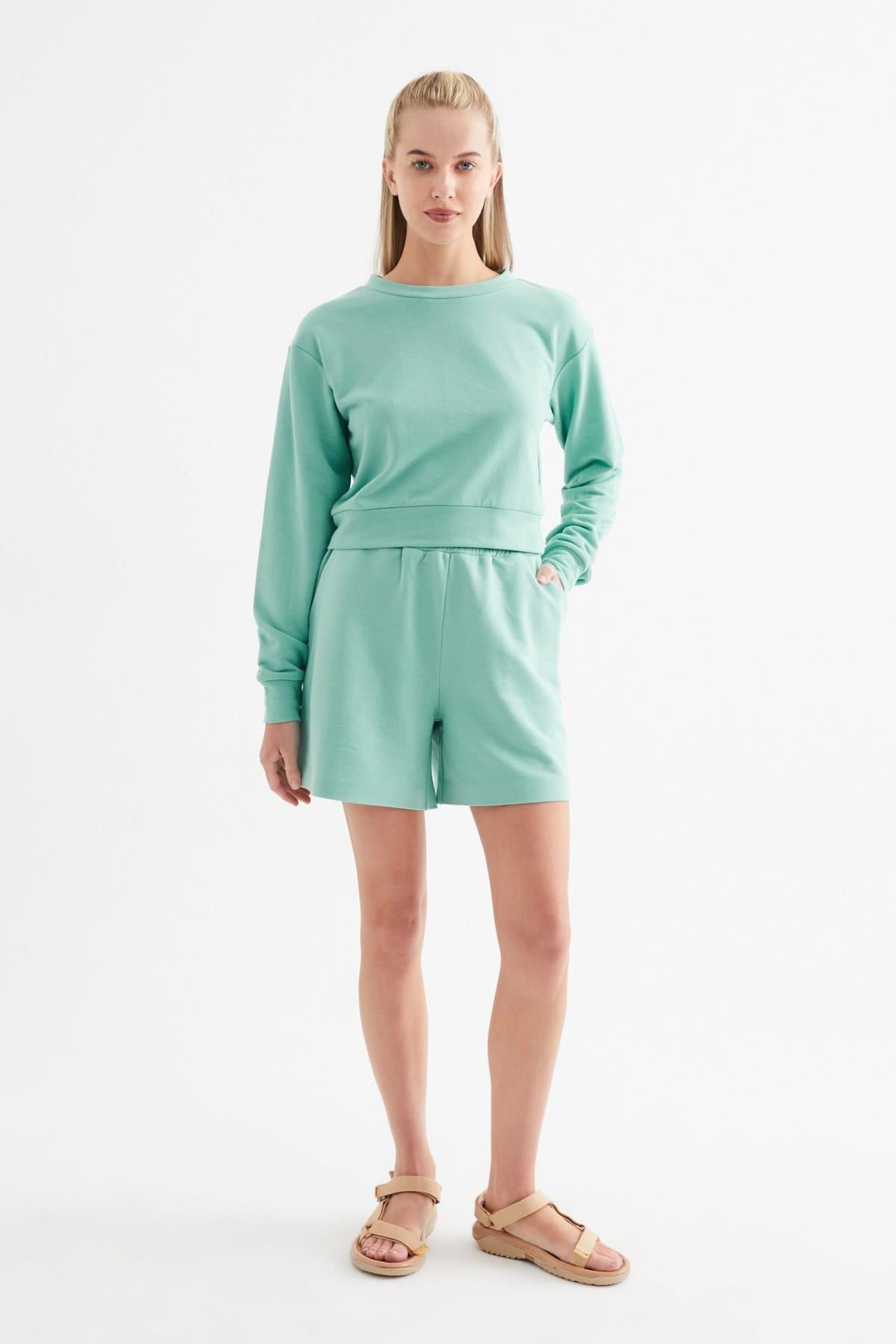 HN3478Uzun Kollu Bisiklet Yakalı 3 İplik Sweatshirt