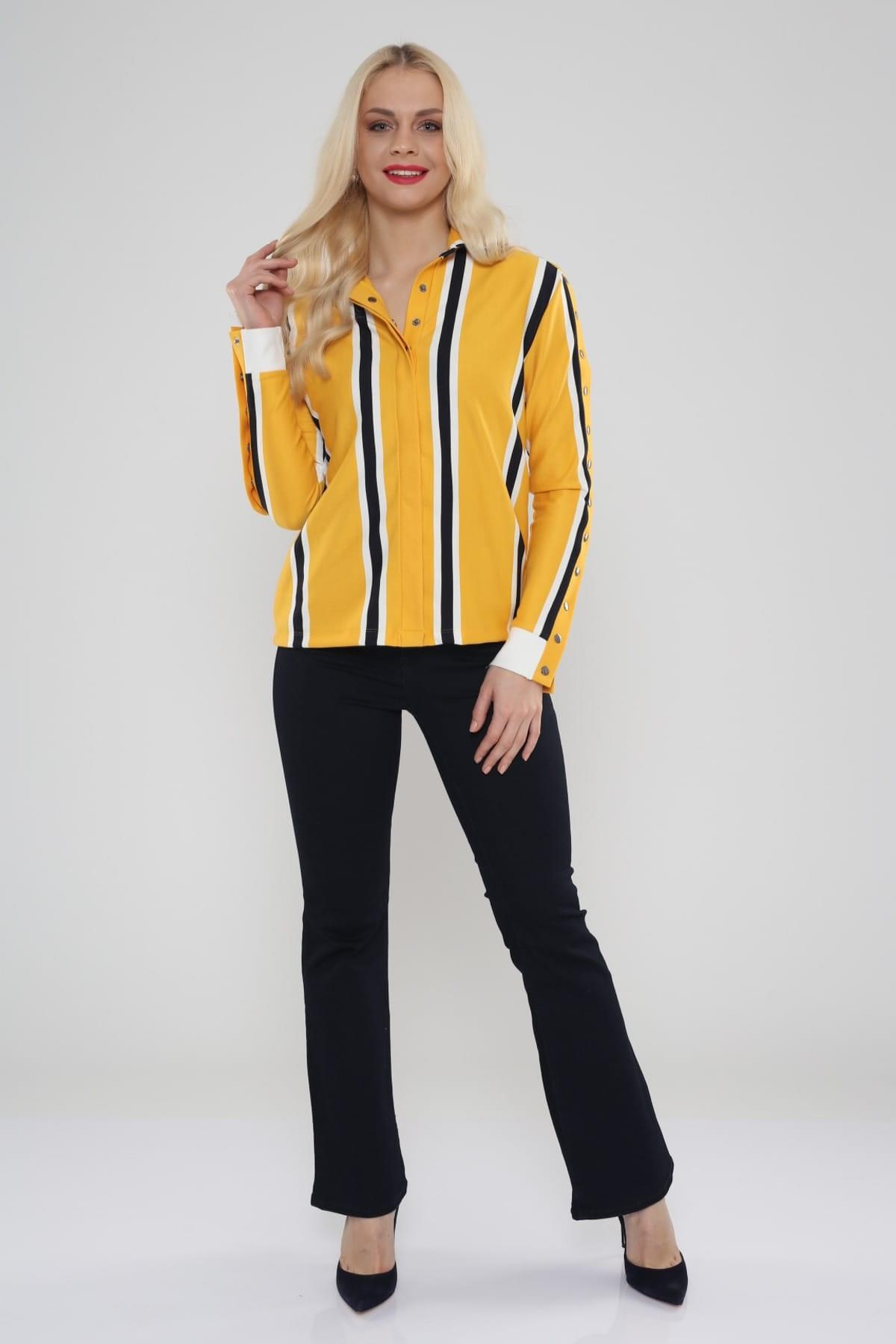 HN679Çıtçıt Detaylı Bluz