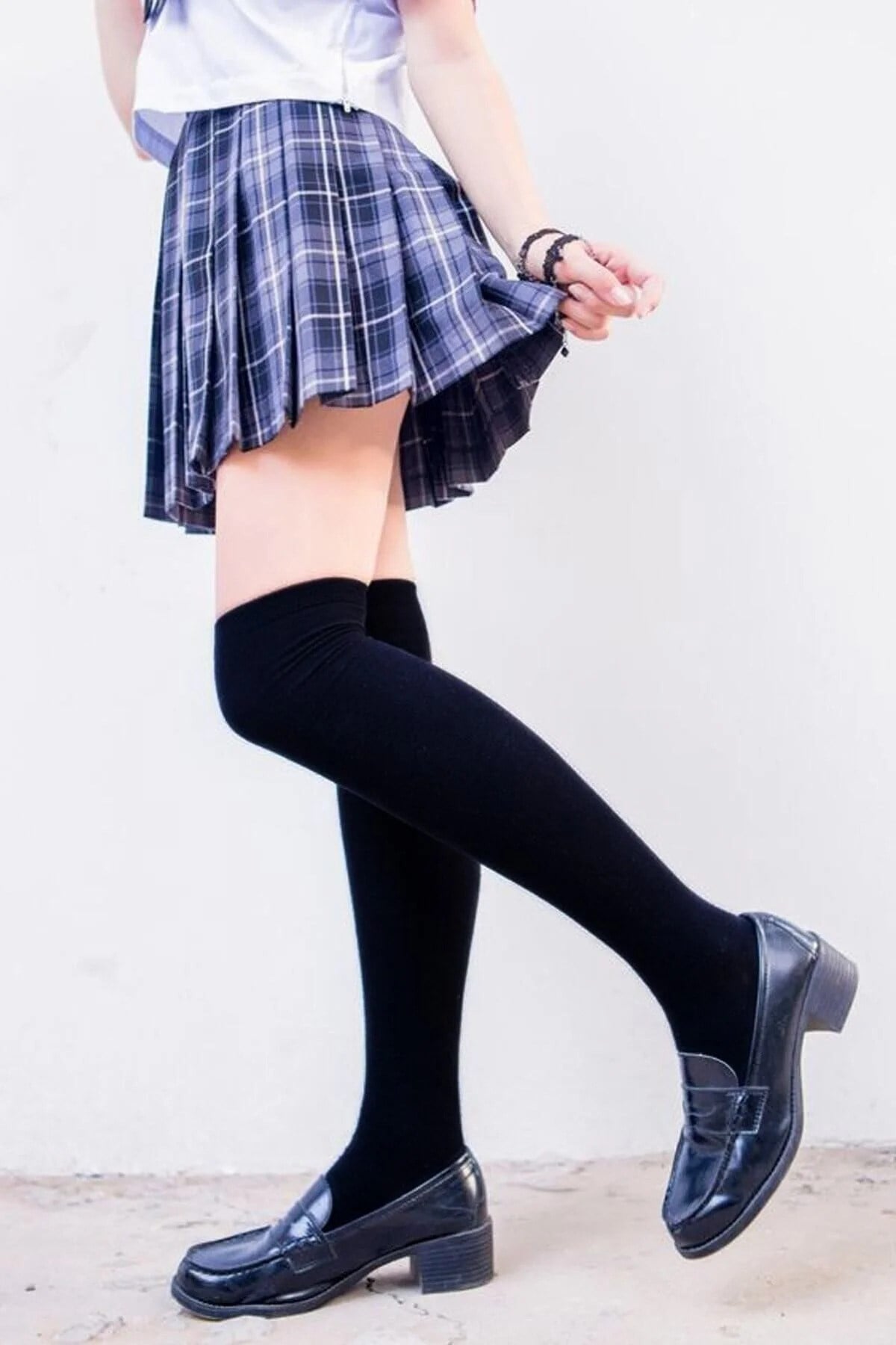 Diz Üstü Kadın Çorabı Düz Siyah - 36-40 Numara - %70 Pamuk | Design Socks