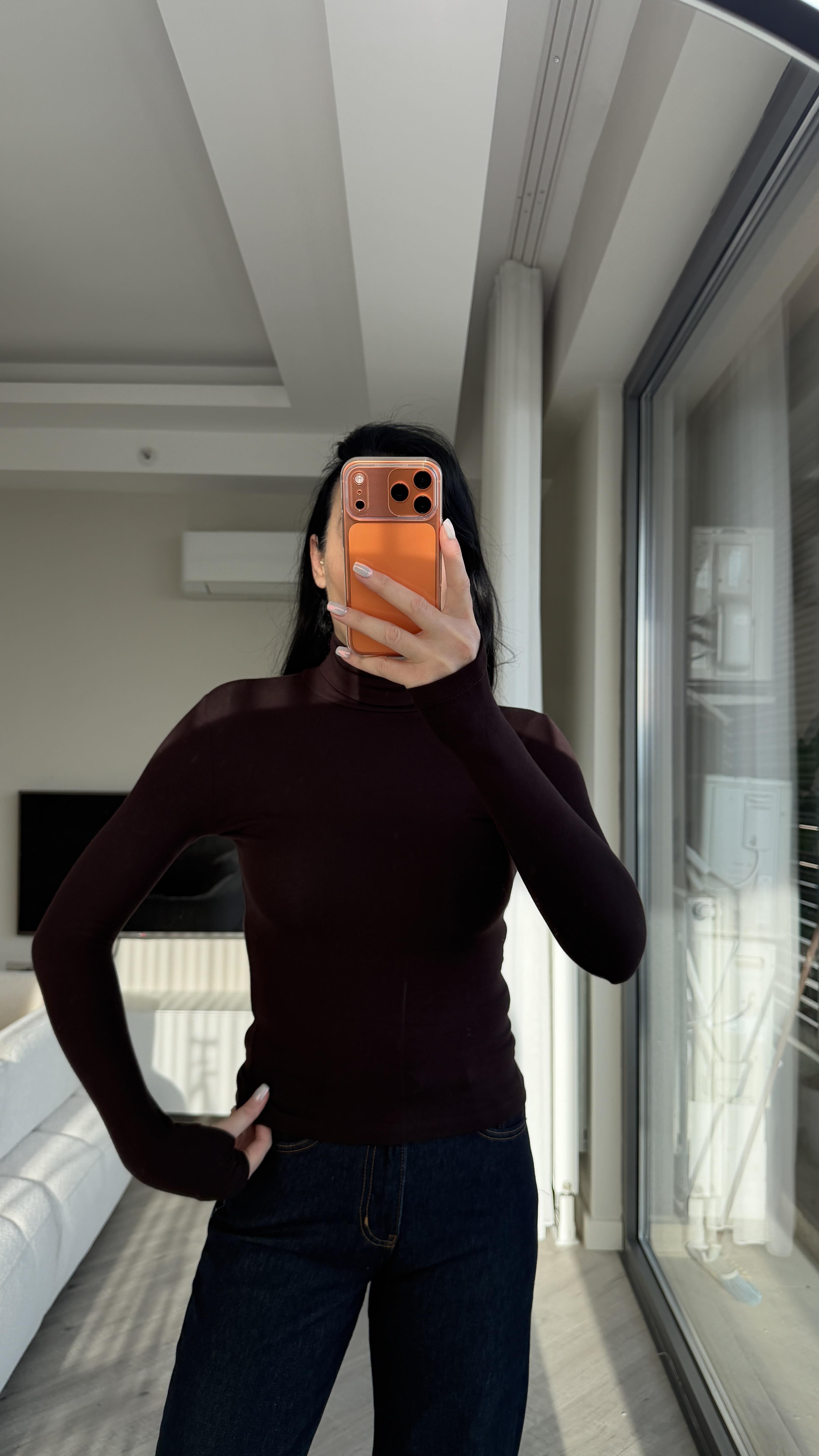 Acı Kahve Boğazlı Basic Body