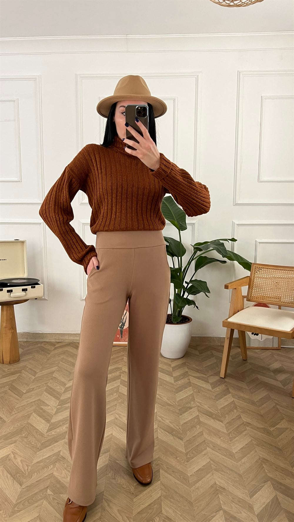 Camel Beli Lastikli Korsajlı Pantolon