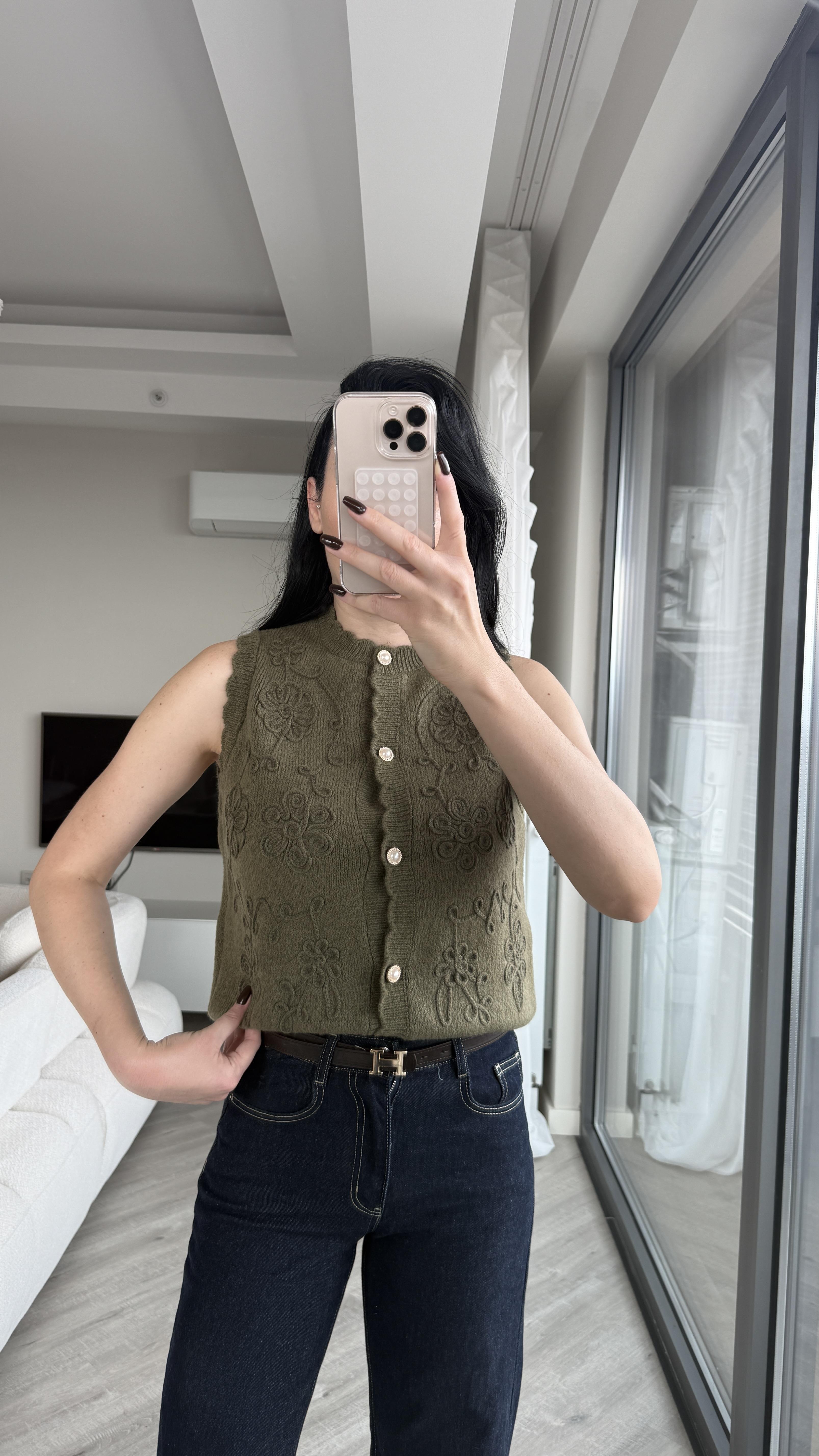 Haki Nakış Detaylı Yelek