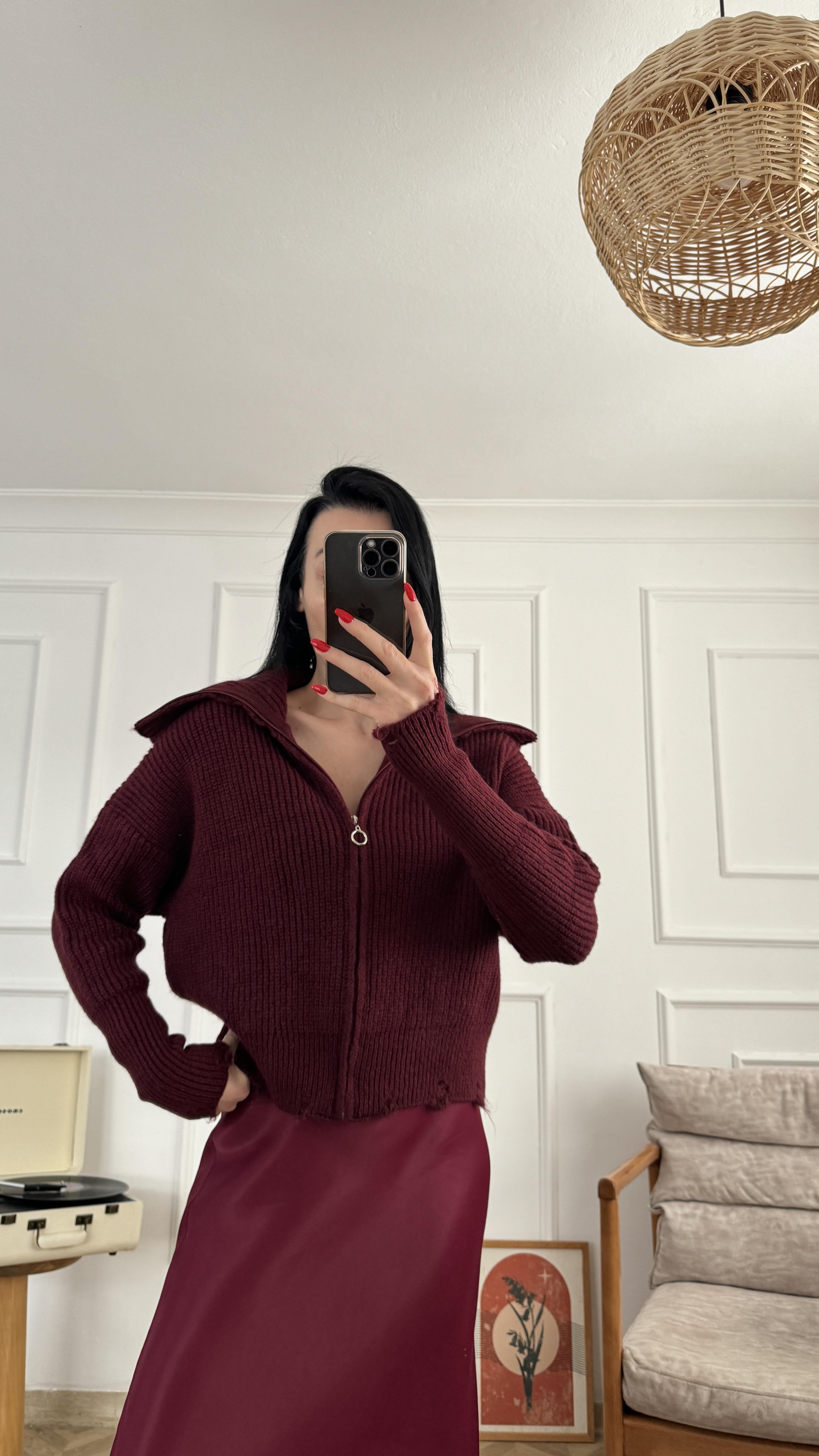 Koyu Bordo Önden Fermuarlı Hırka