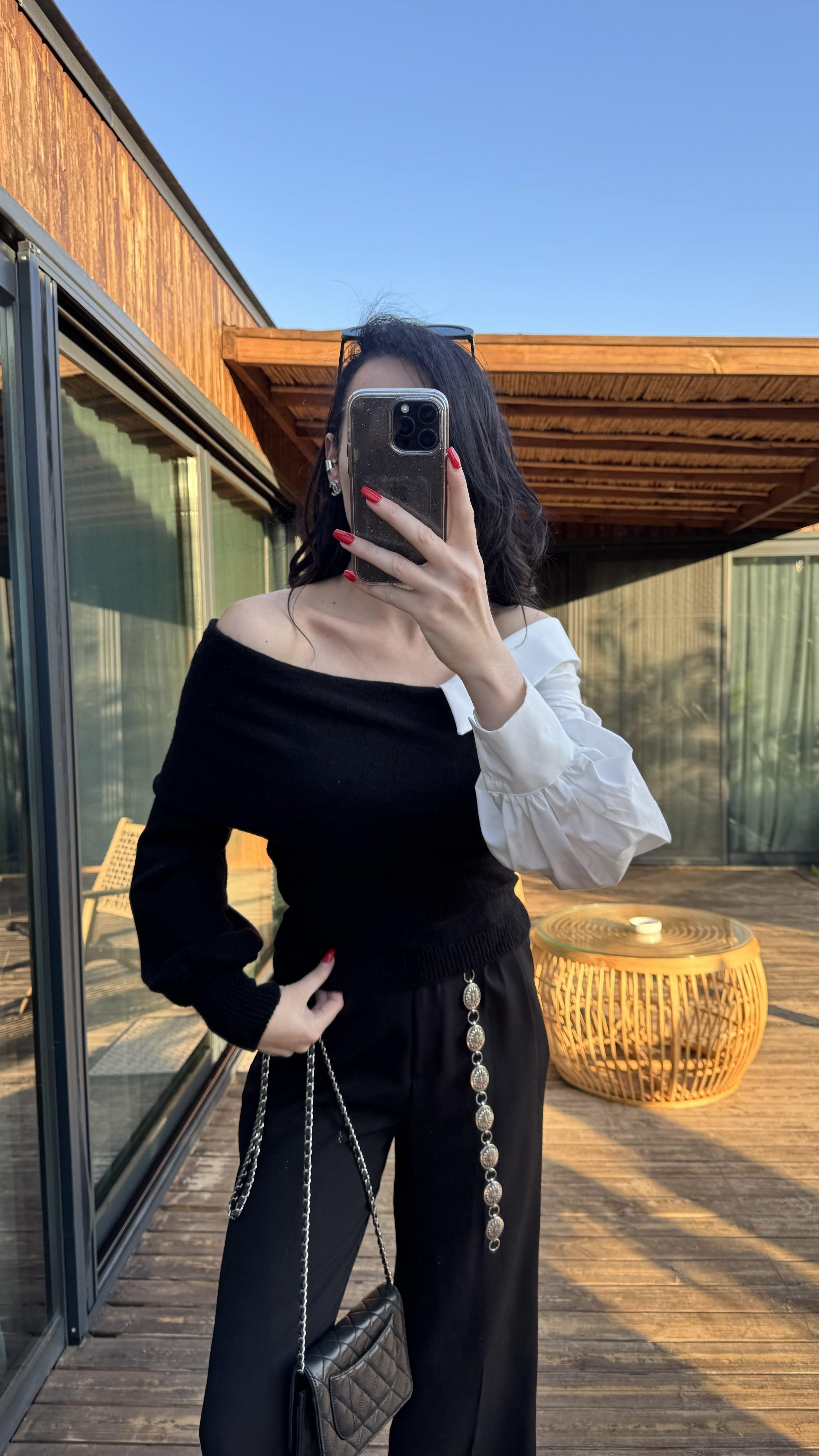 Siyah Beyaz Poplin Gömlek Detaylı Triko