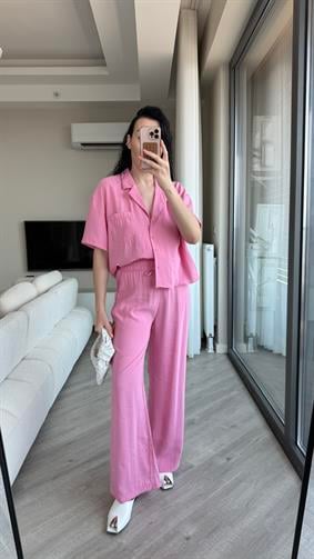 Pembe Gömlekli Modal Takım
