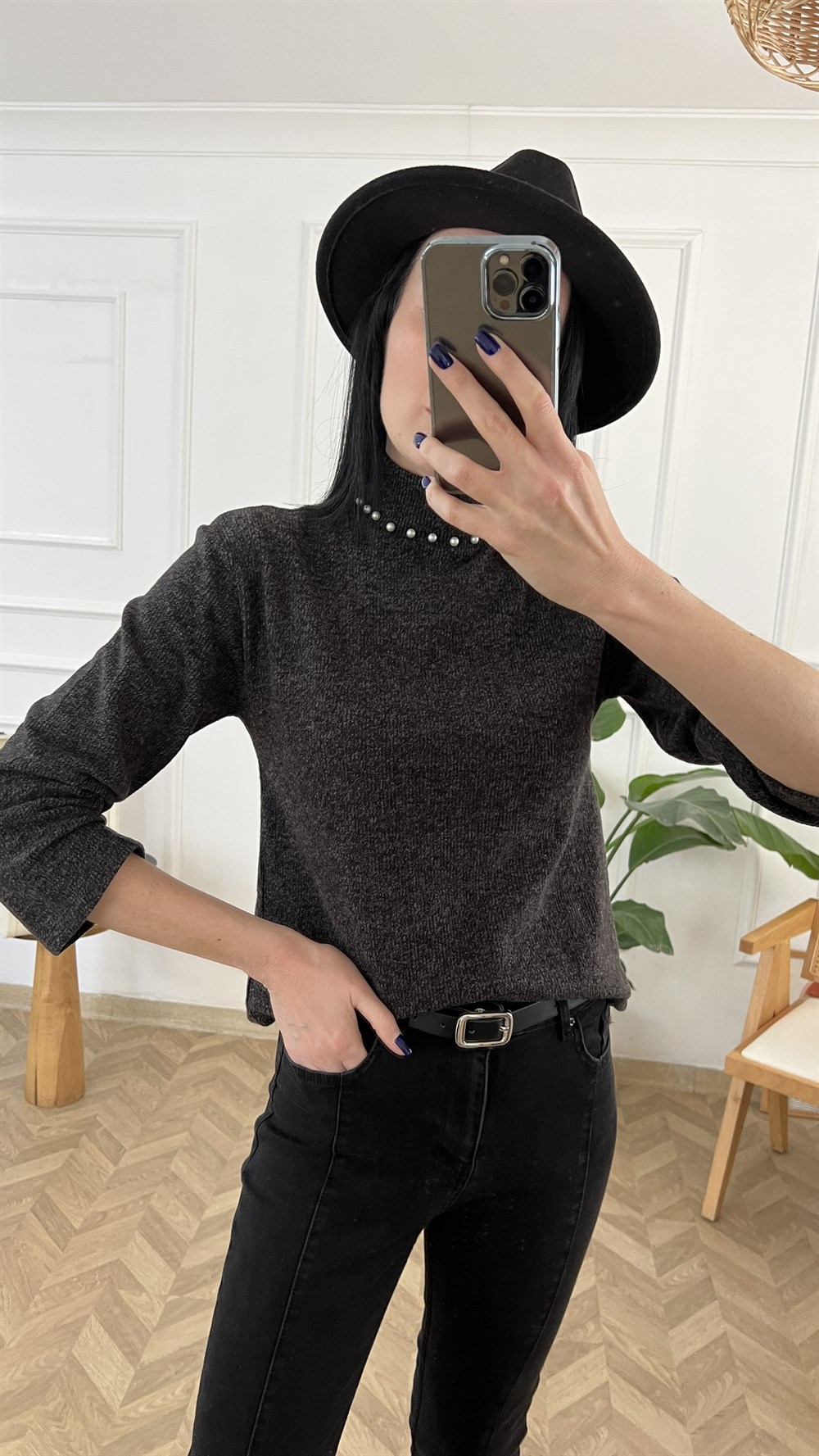 Antrasit İnci Detaylı Triko