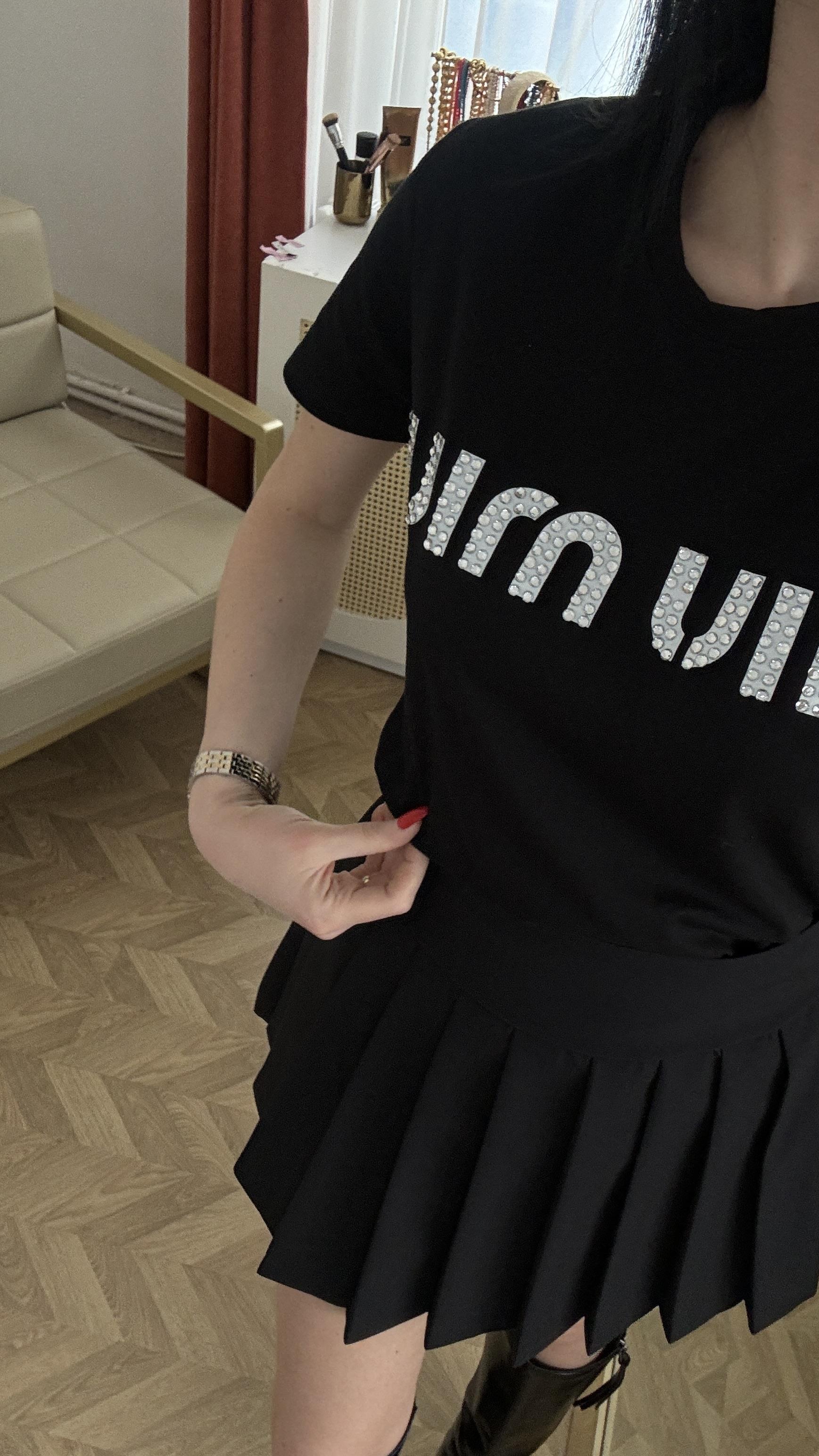 Baskılı Taş Detaylı Siyah Tshirt
