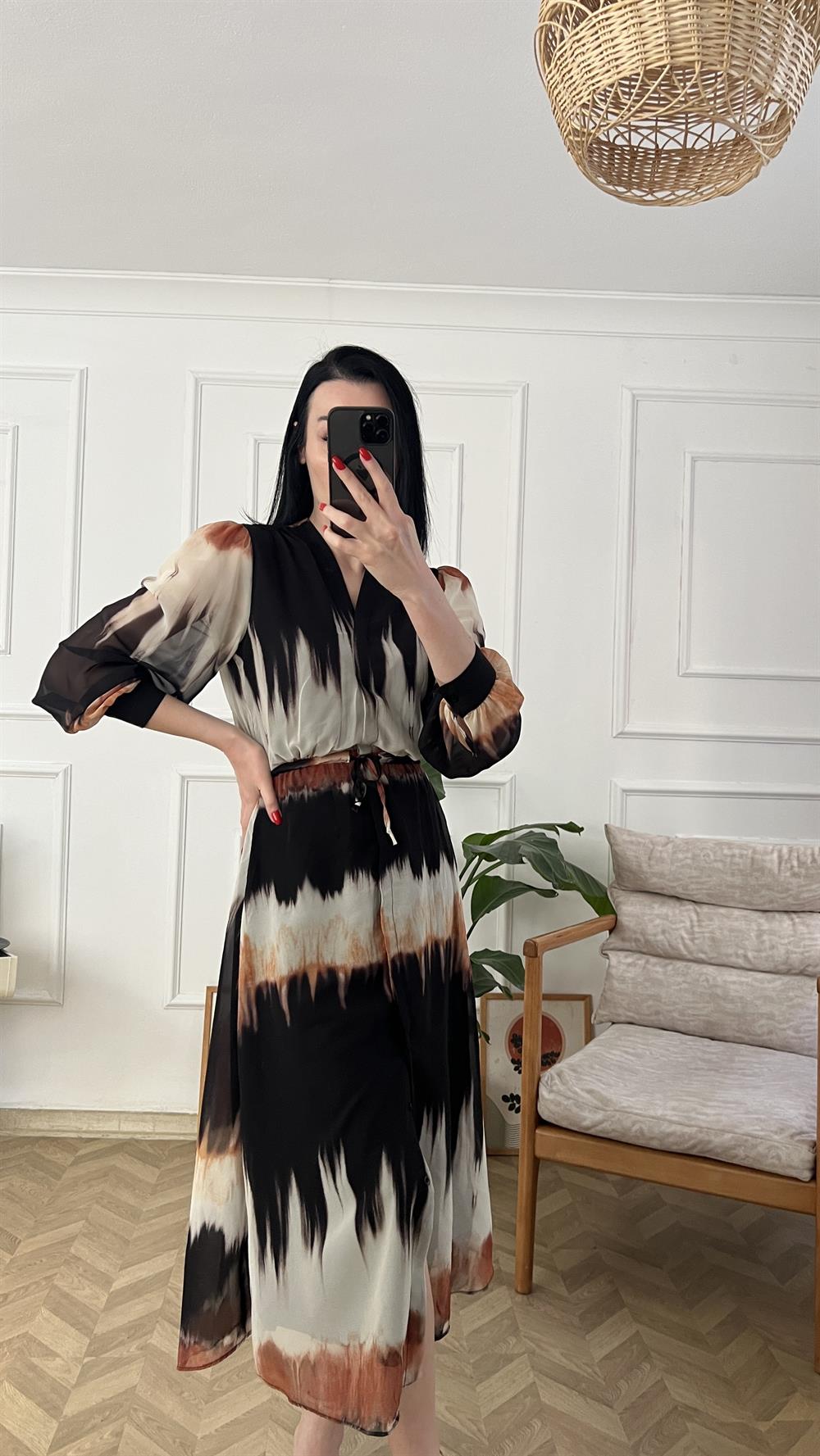 Batik Desen Belden Büzgülü Şifon Elbise