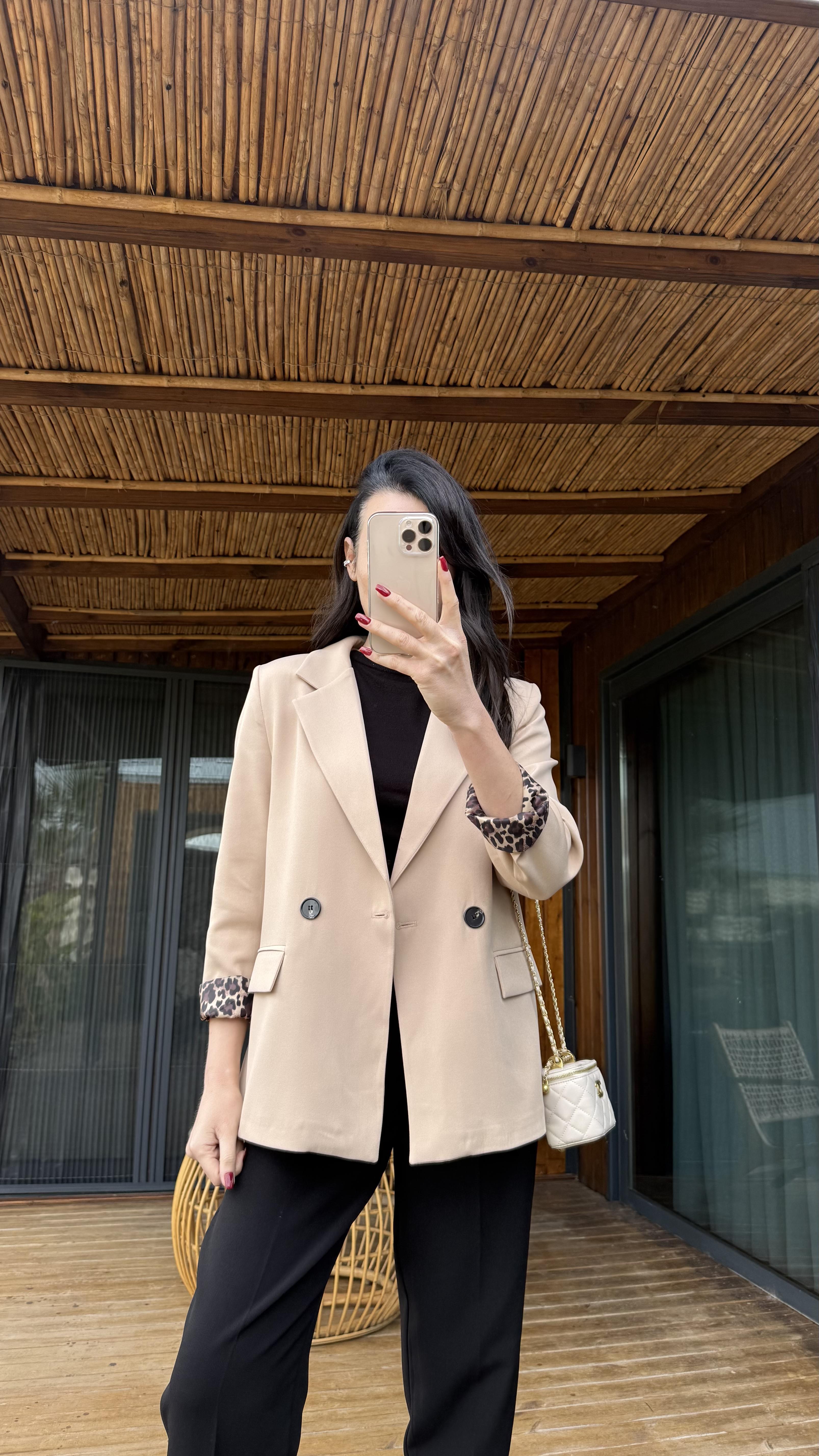 Bej Leopar Astarlı Atlas Kumaş Blazer Ceket