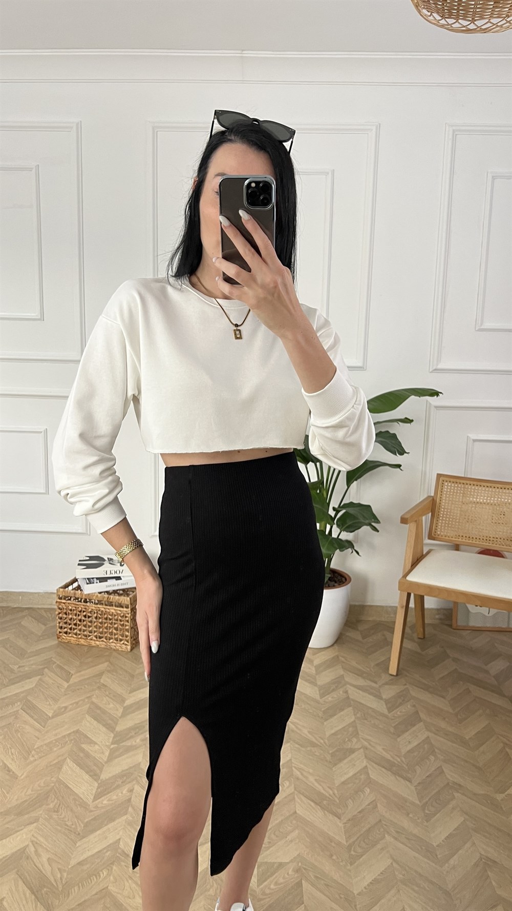 Beyaz Crop Sweat