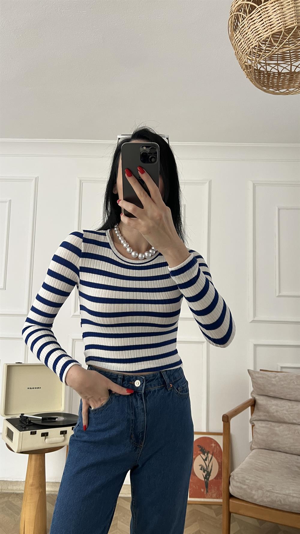 Beyaz Lacivert Çizgili Likralı Body