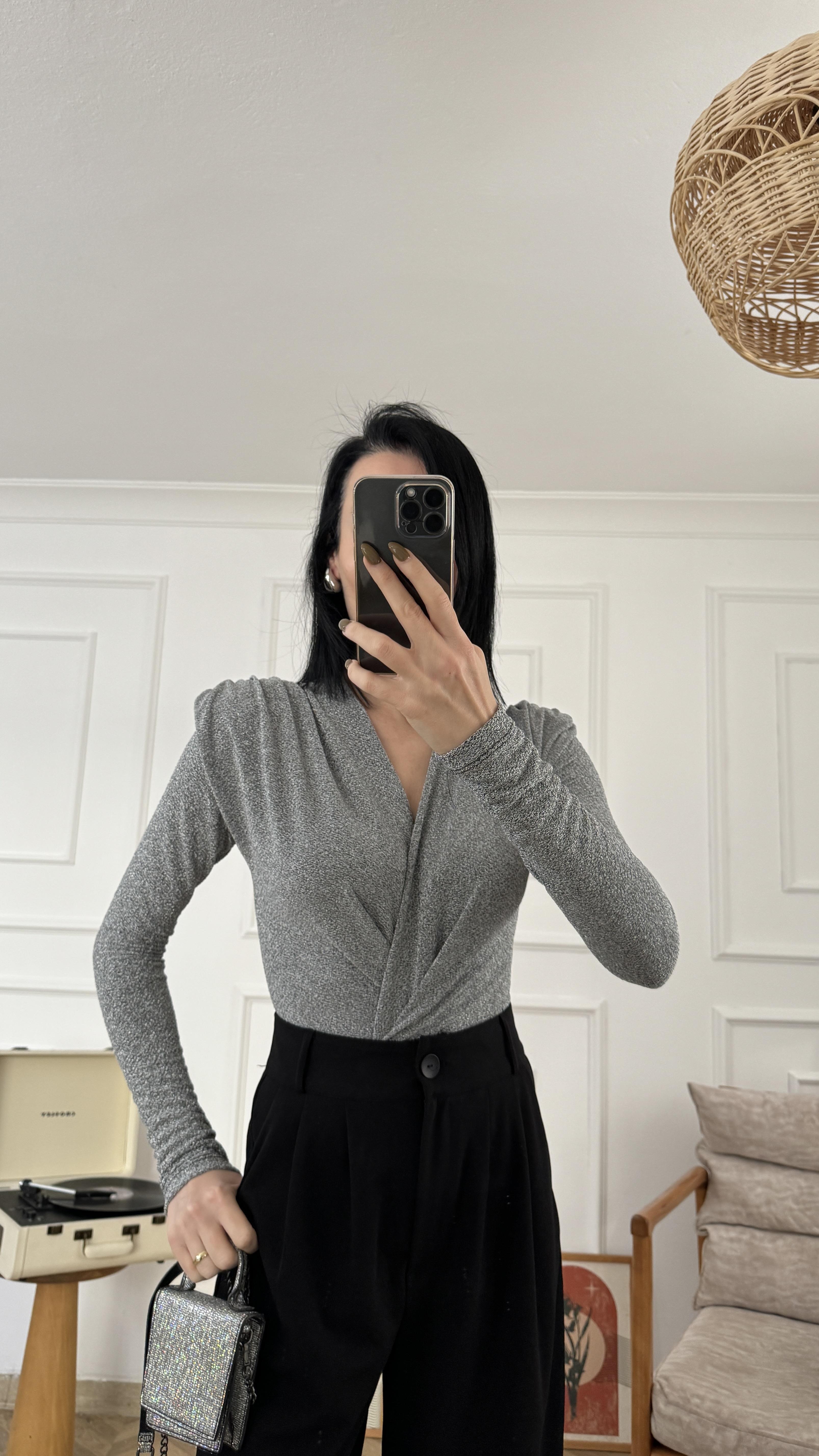 Gümüş Işıltılı Kruvaze Bodysuit