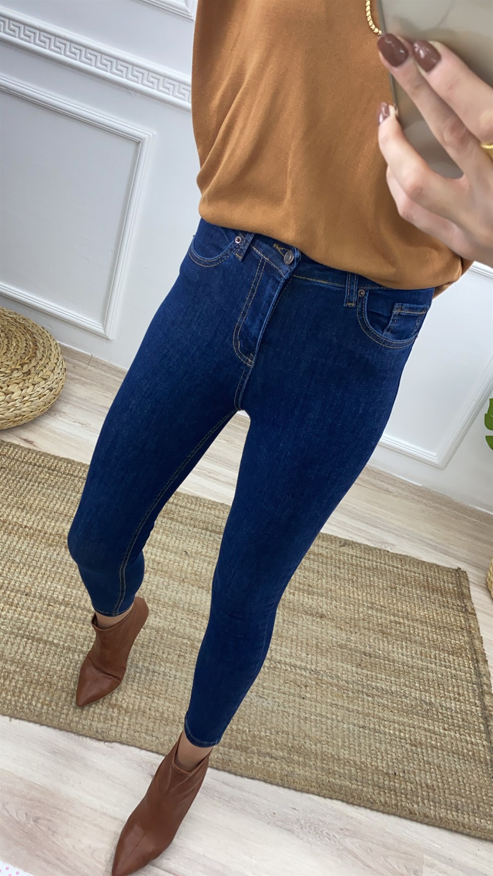 Koyu Mavi Kahverengi Dikişli Toparlayıcı Jean