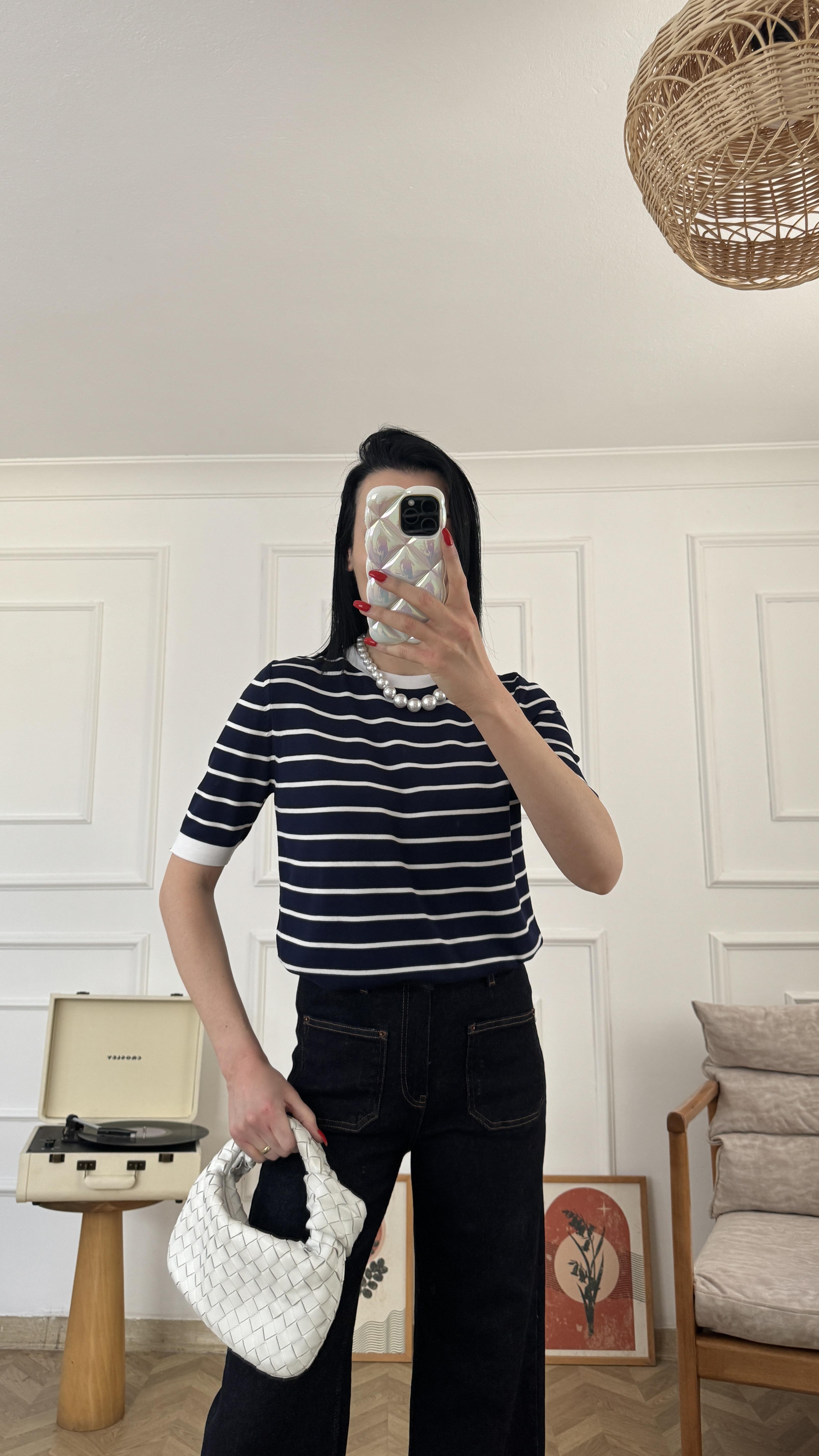 Lacivert Beyaz Çizgili Likralı Triko Tshirt
