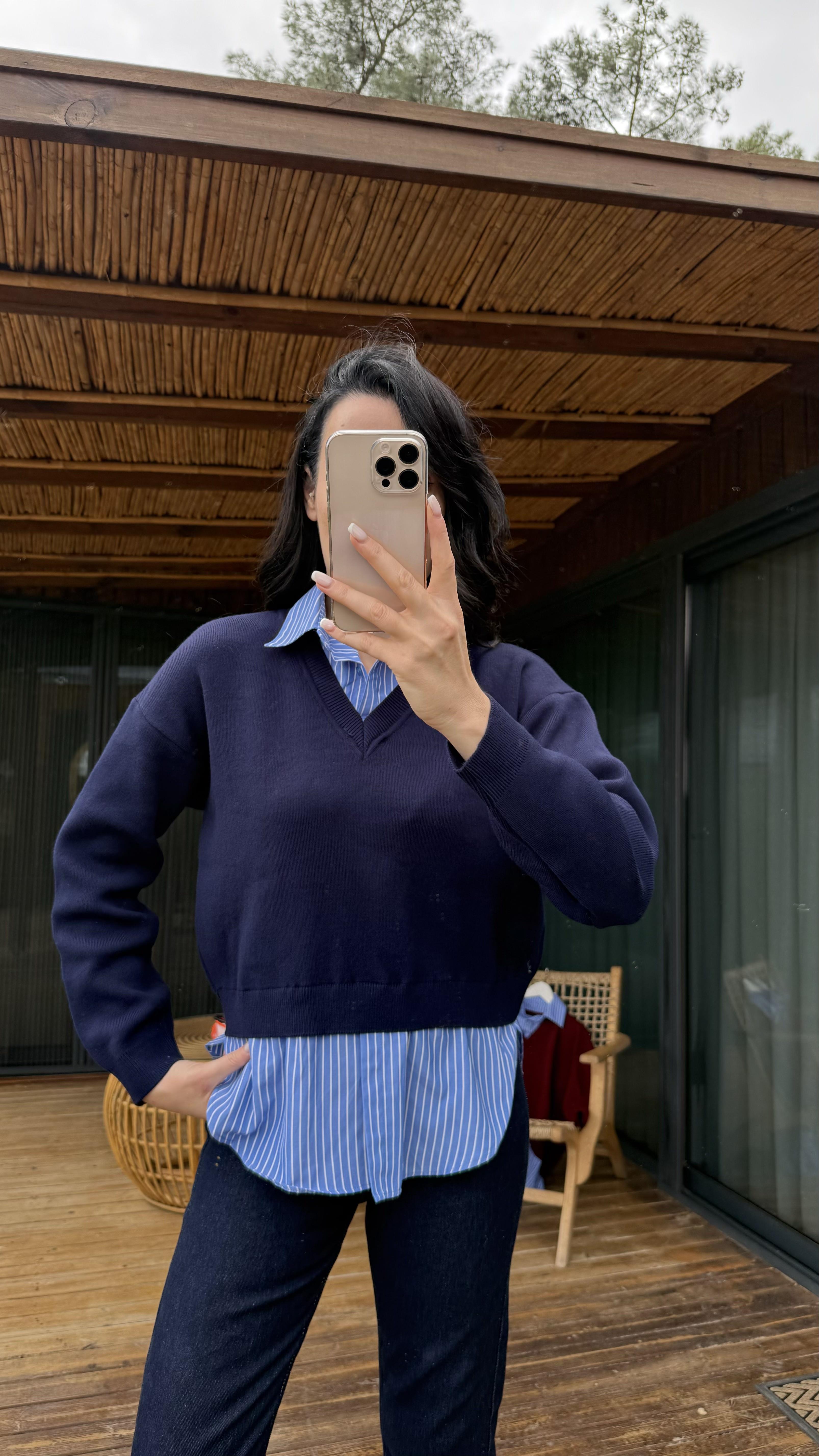 Lacivert  Gömlek Detaylı Triko