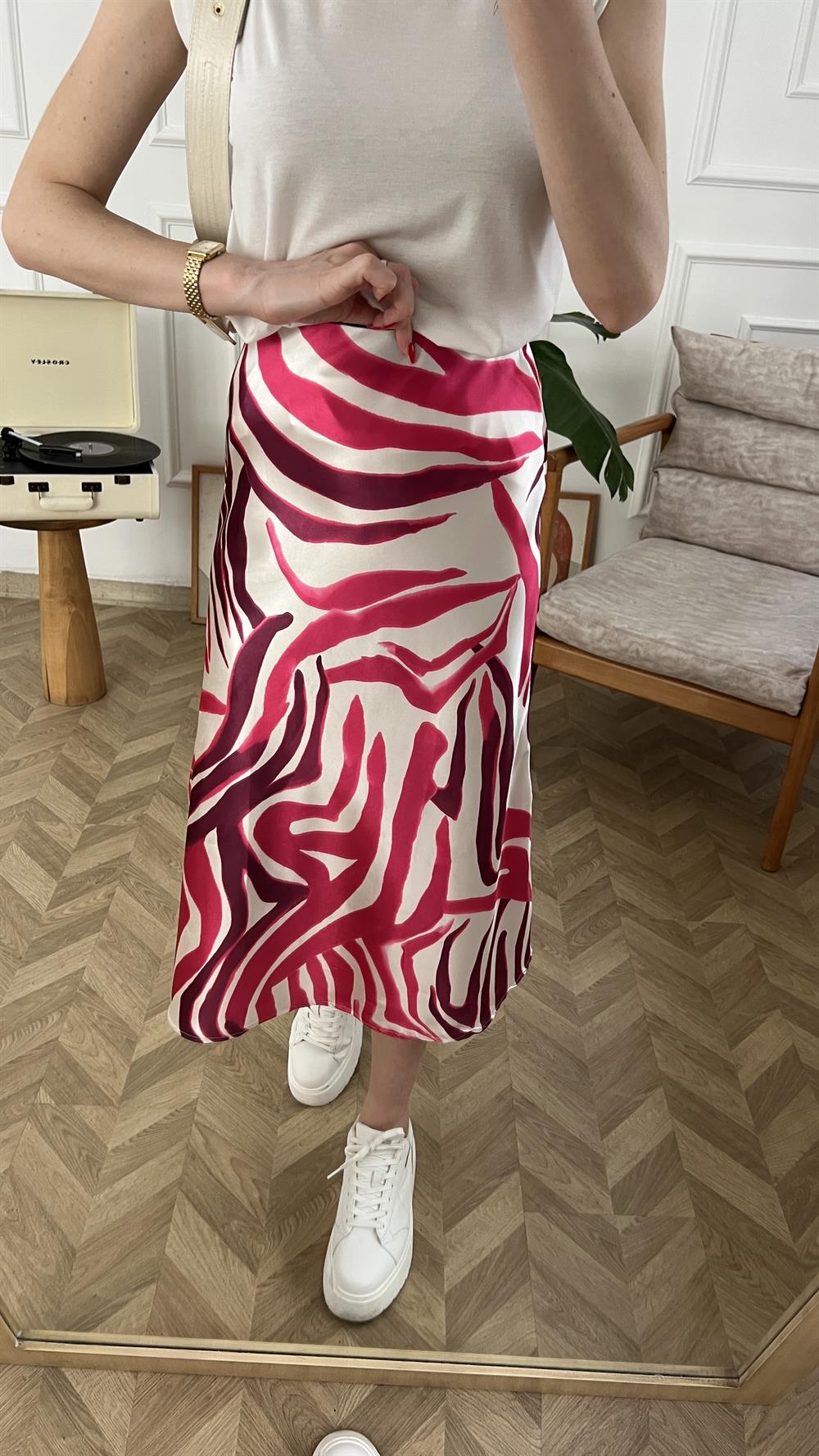 Pembe Desenli Tok Saten Etek