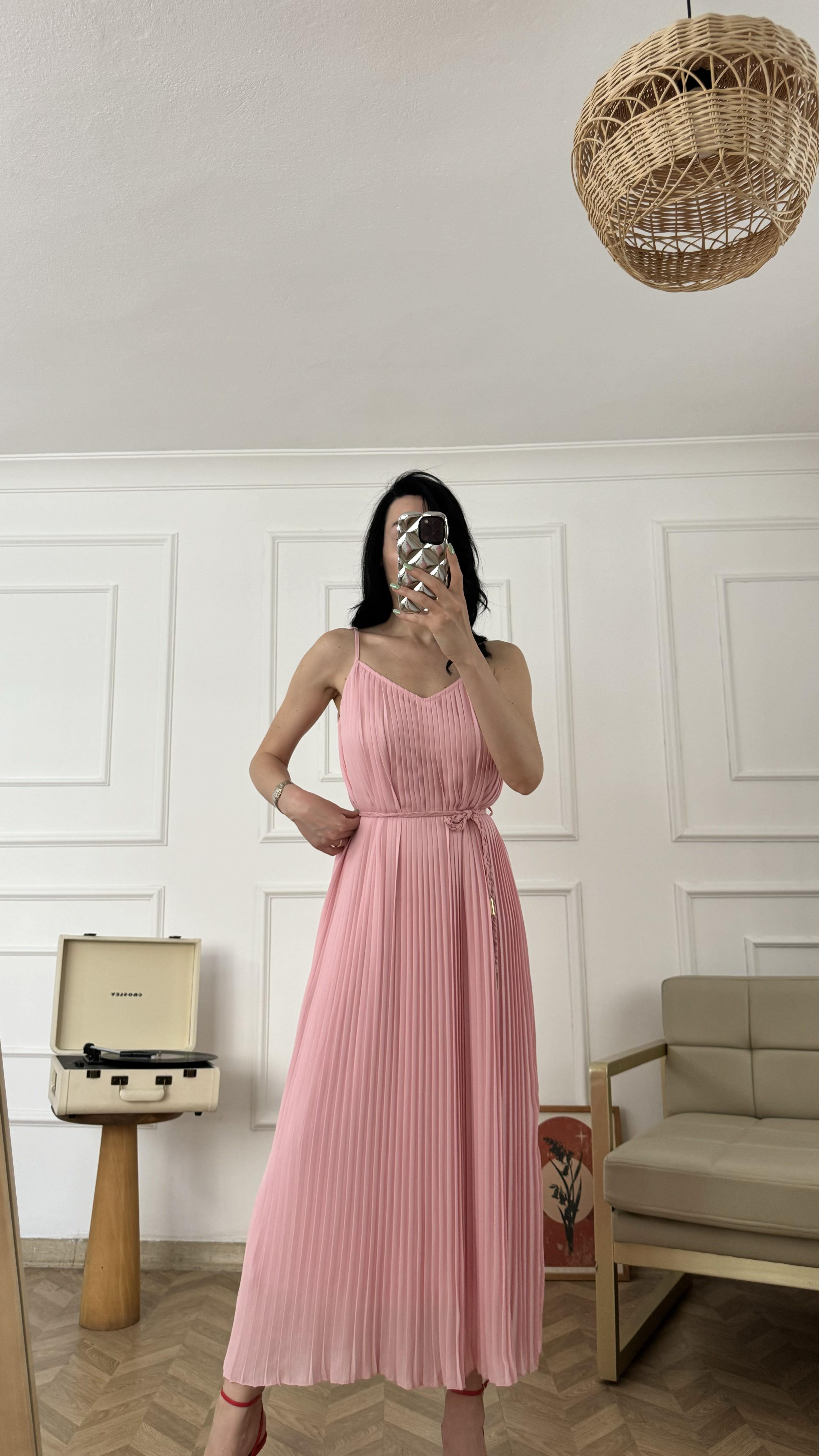 Pembe İnce Askılı Piliseli Elbise
