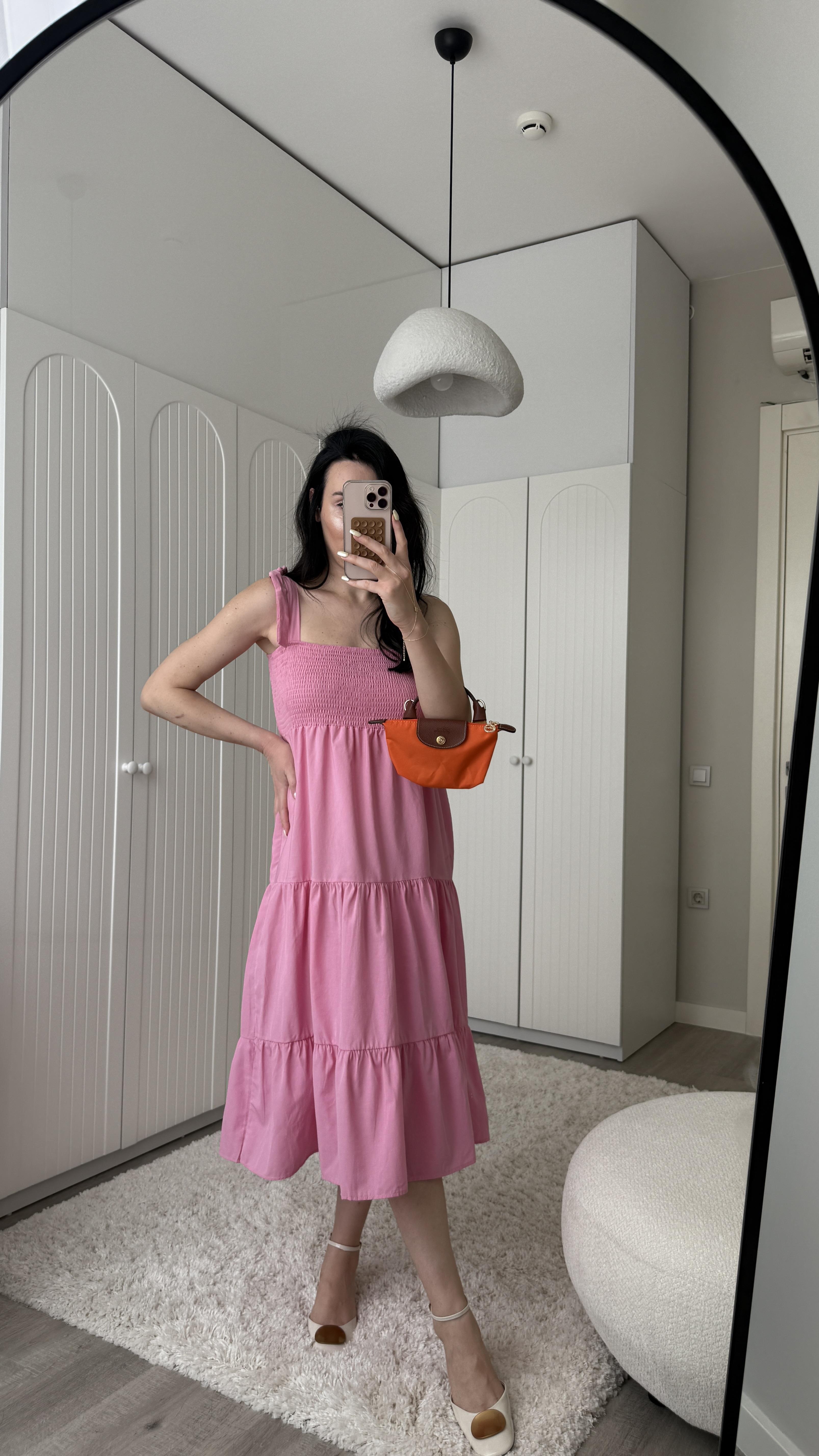 Pembe Omuzdan Bağlamalı Gipeli Elbise