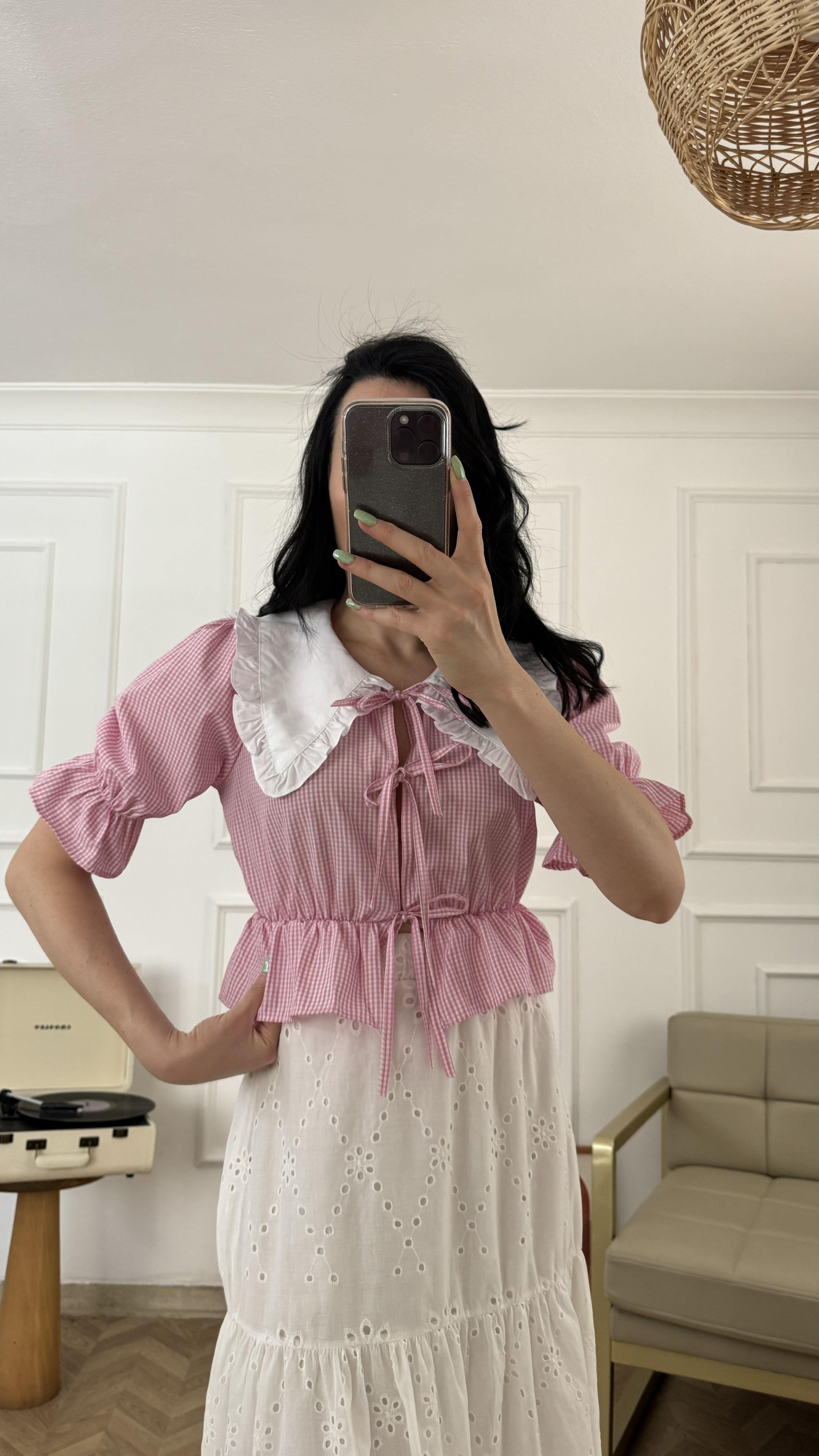 Pembe Pötikareli Önden Bağlamalı Bluz