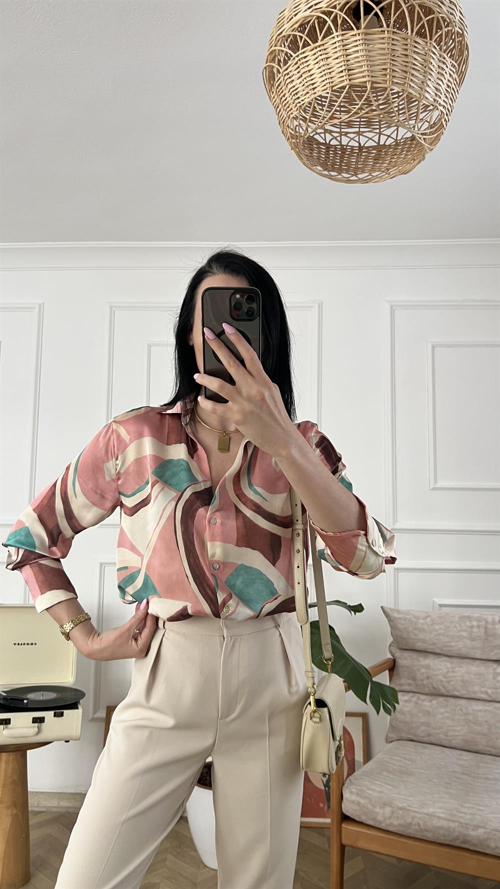 Pudra Desenli Gömlek