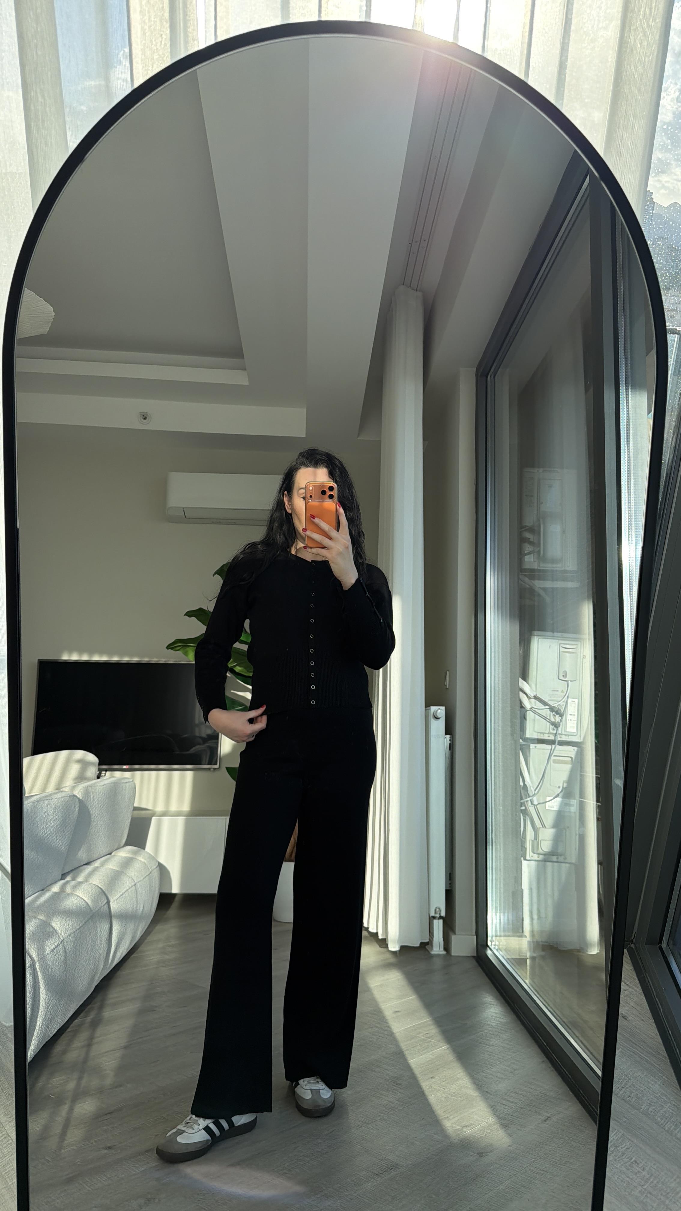 Siyah Çıtçıt Detaylı Triko Takım