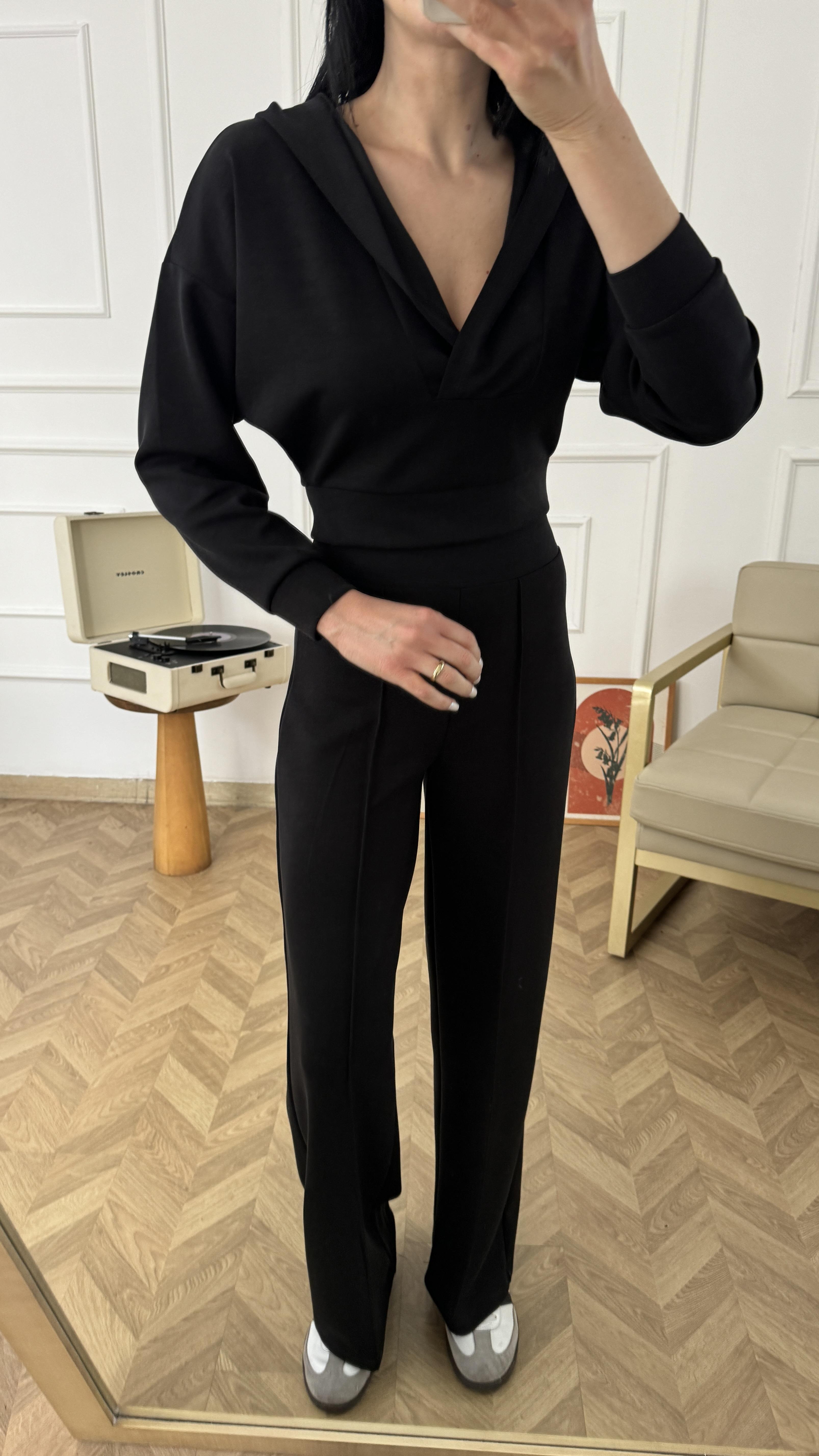 Siyah Kapüşonlu Modal Takım