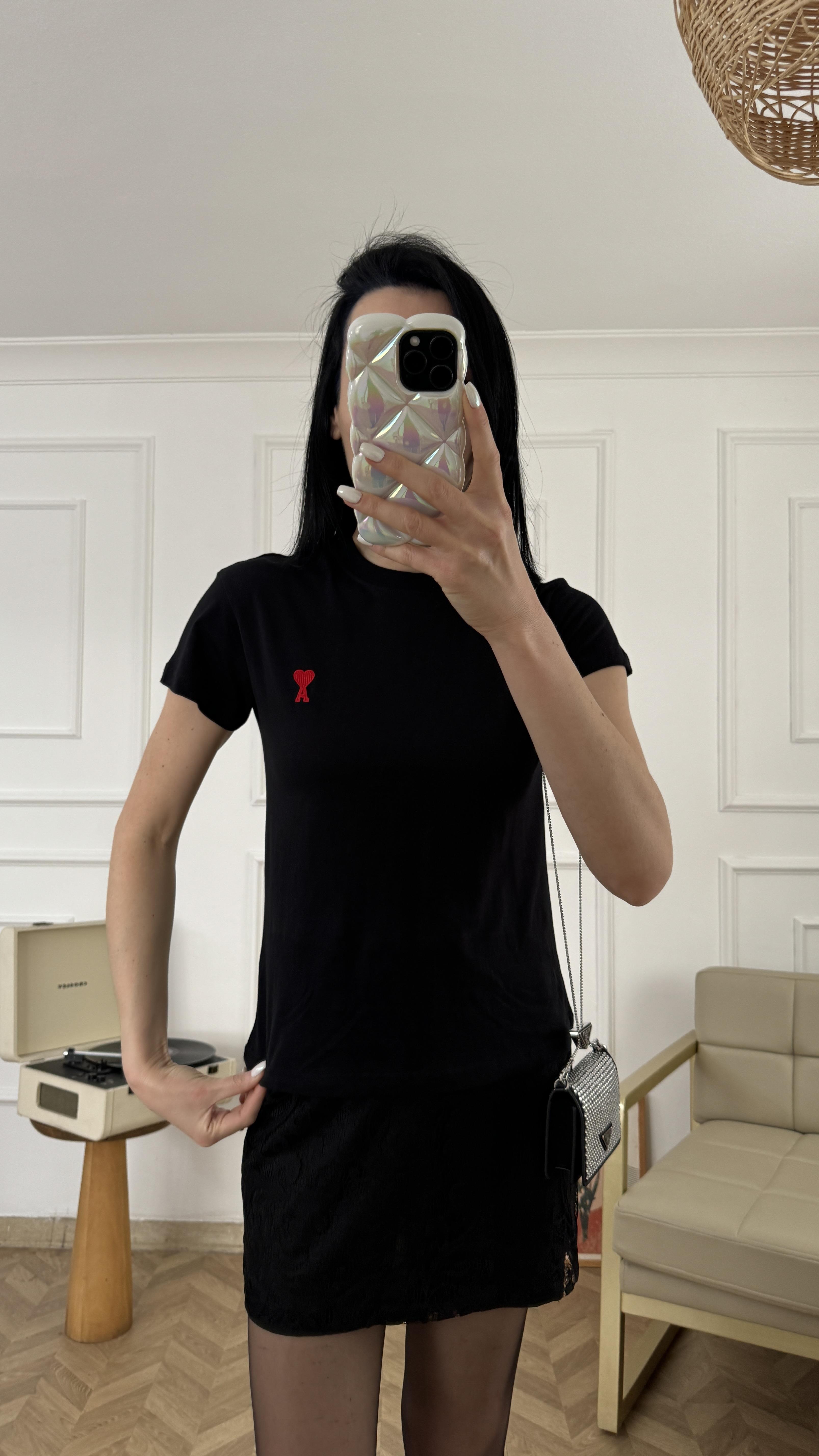 Siyah Kırmızı Armalı Bisiklet Yaka Tshirt