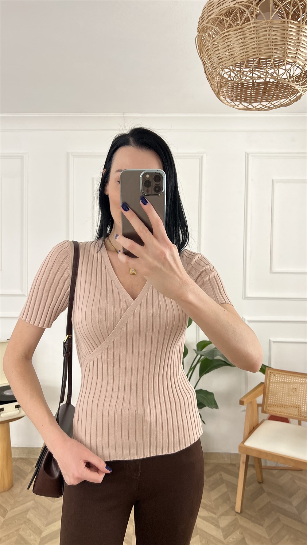 Siyah Kruvaze Yaka Triko