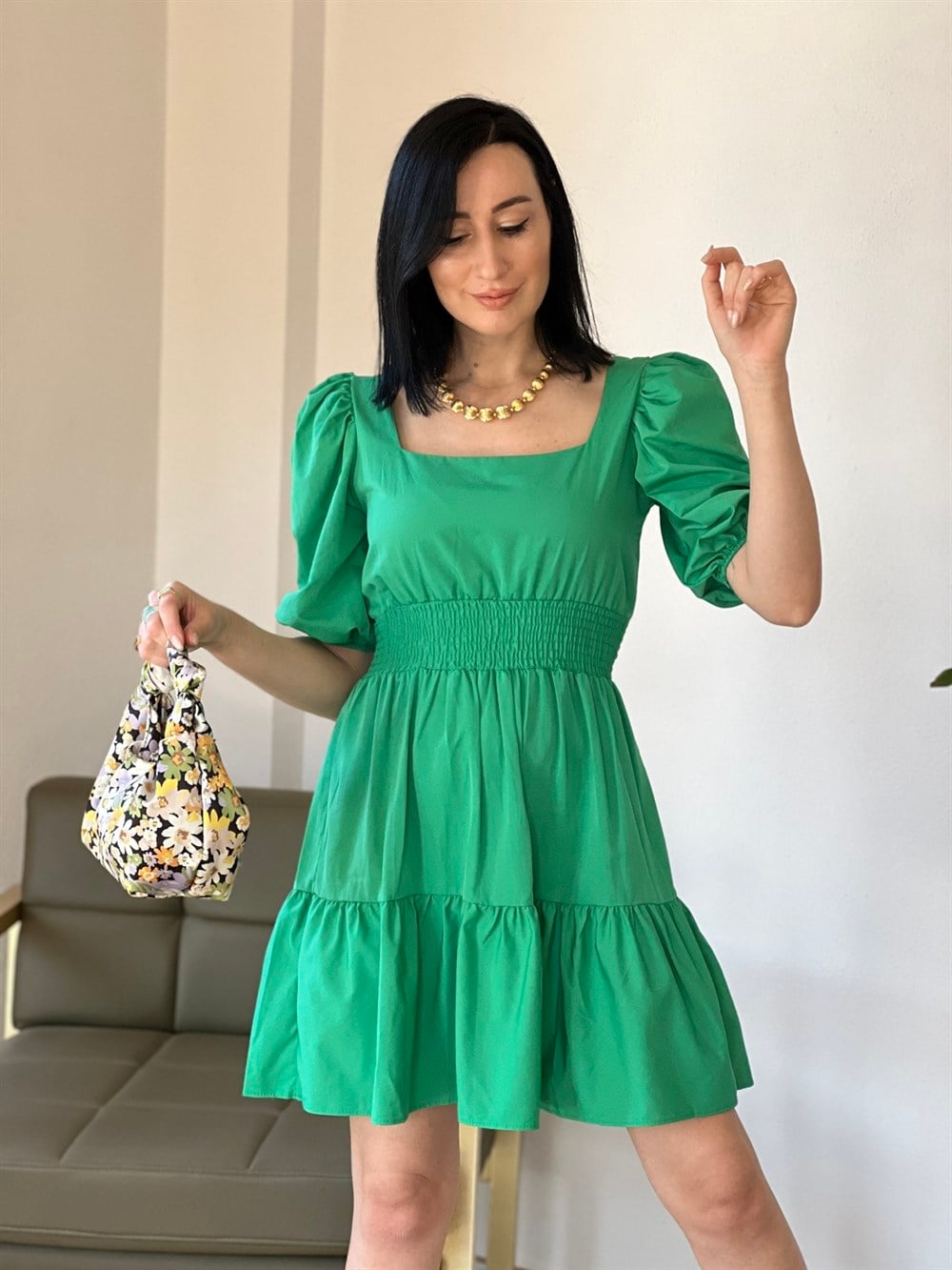 Yeşil Beli Gipe Detaylı Elbise