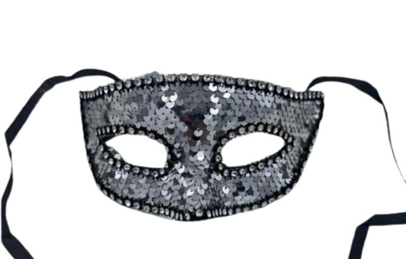 Gümüş Pullu Maske